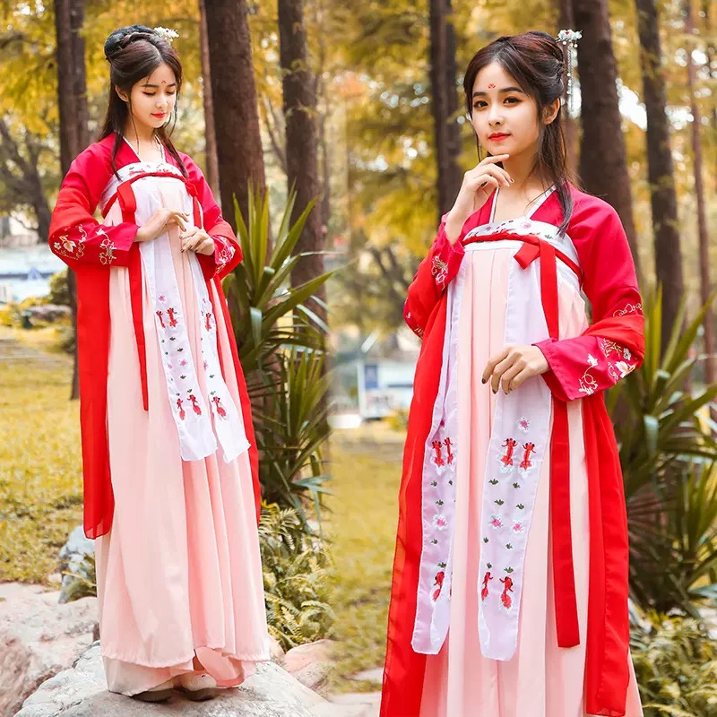 ชุดจีนหญิงฮั่น สีแดง+ชมพู ลายปักรูปปลา รหัส EL 60 สินค้าพร้อมส่ง