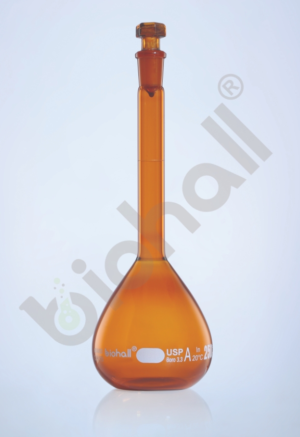 ขวดวัดปริมาตร สีชา (Volumetric Flask Amber)