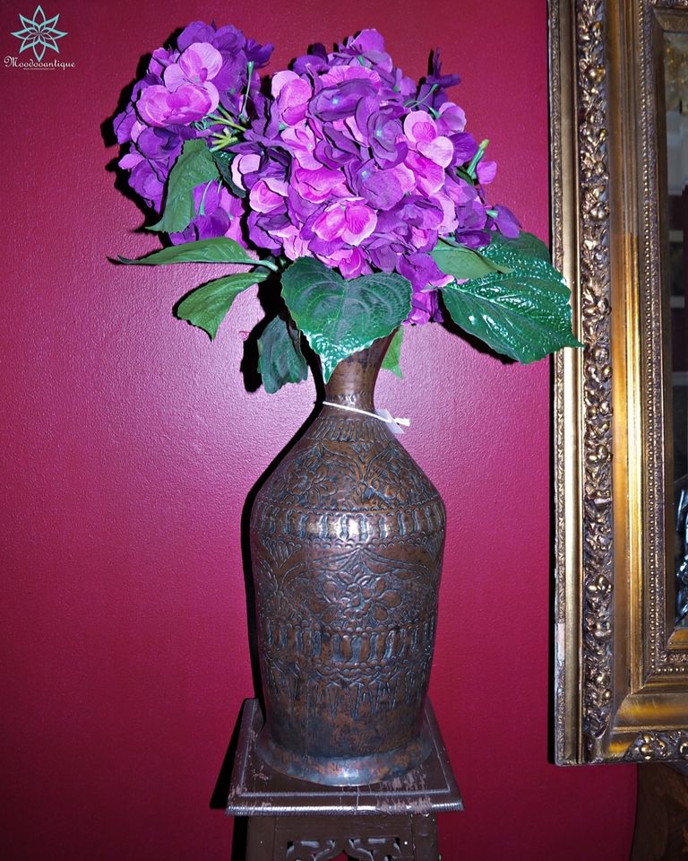 แจกันแอนทีคทองแดง