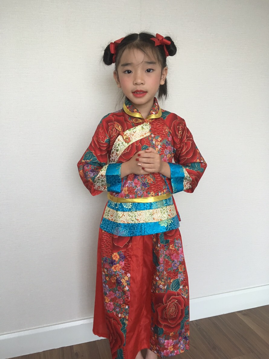 ชุดจีนเด็กสีแดง . รหัส TA 100