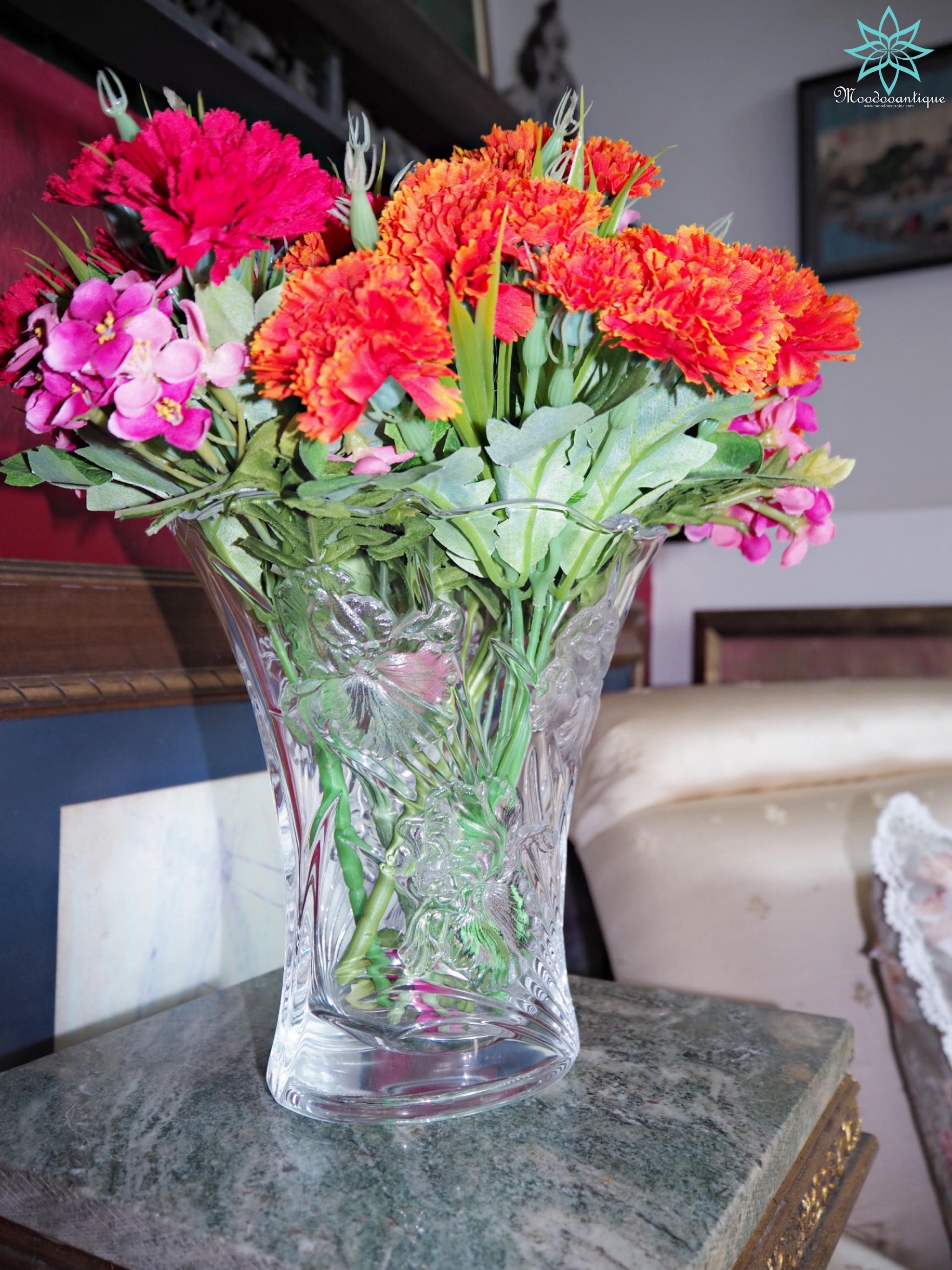 แจกันคริสตัลลายดอกไอริส