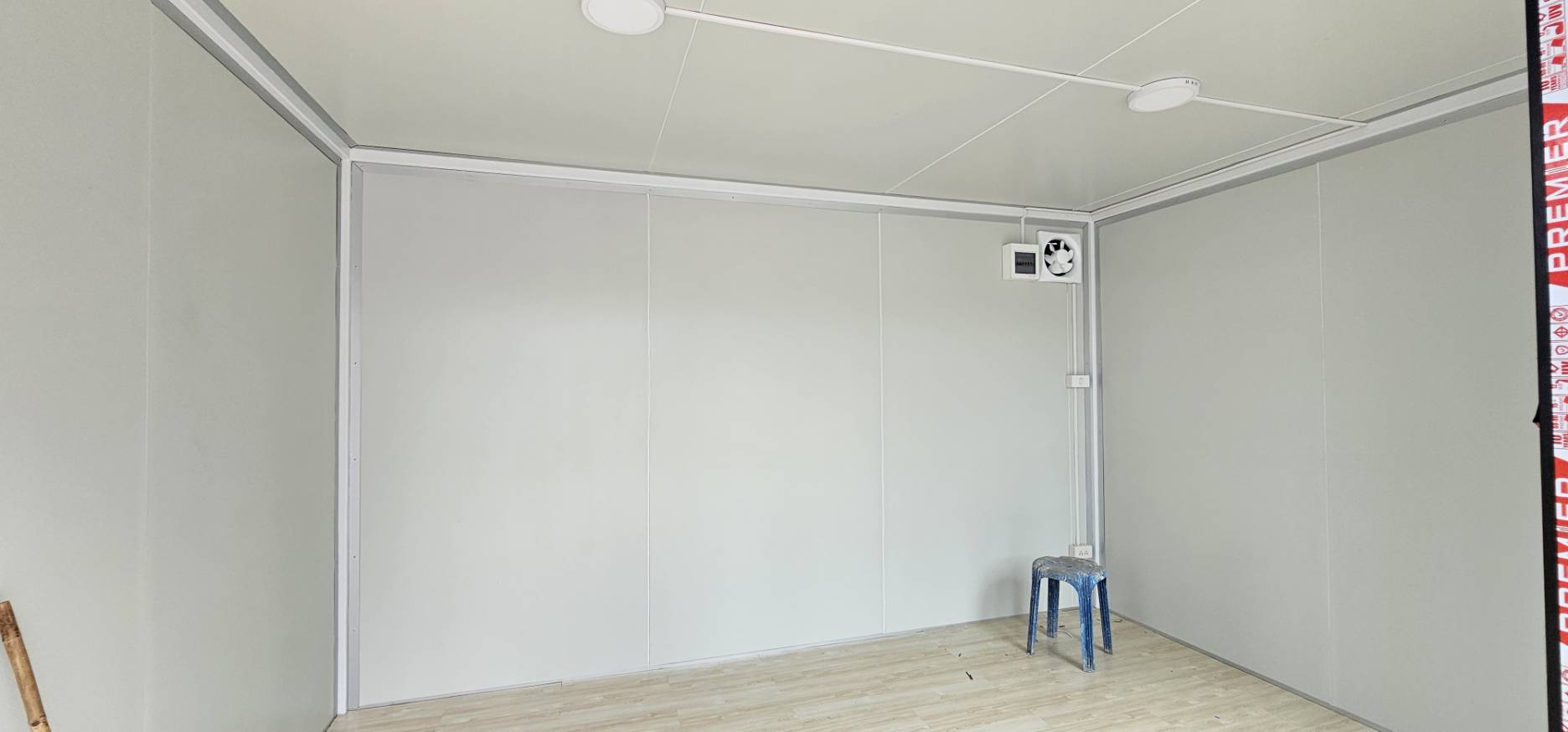 House Knockdonw UN-F04 3 เมตร *4 เมตร ** รับประกันสินค้า 1 ปี ส่งโดยรถเฮี๊ยบ ค่าจัดส่ง 18000