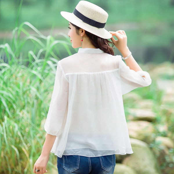 เสื้อแขนสี่ส่วน เนื้อดี ใส่สบาย รหัส WF 47. สีขาวลายปักดอก