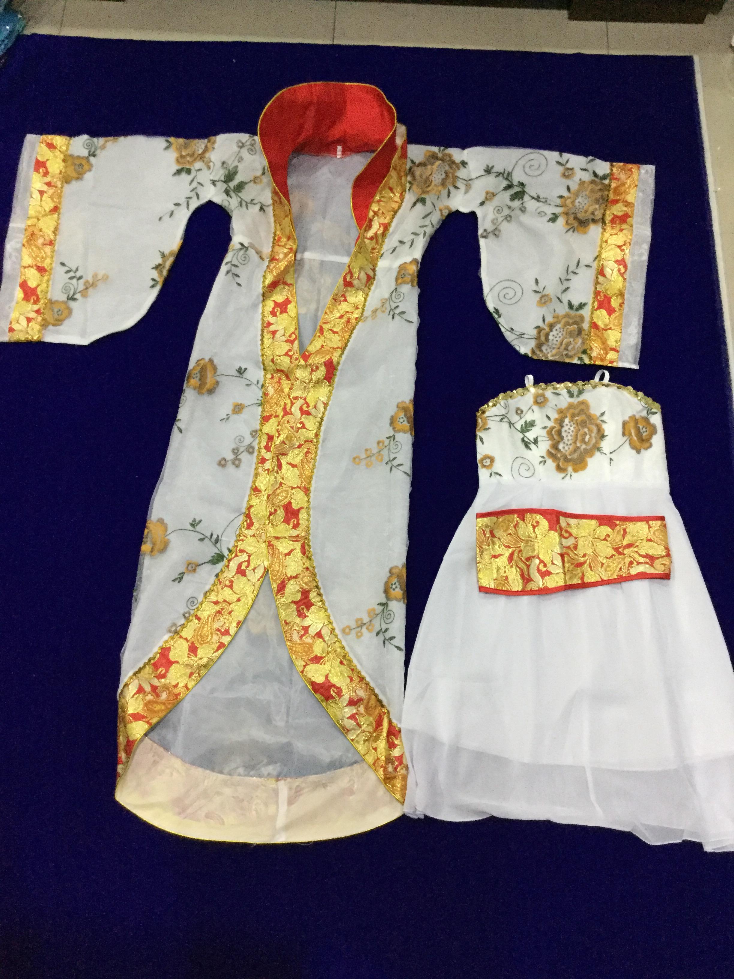 ชุดองค์หญิงราชวงศ์ถัง สีขาว. รหัสFIN 158 สินค้าพร้อมส่ง