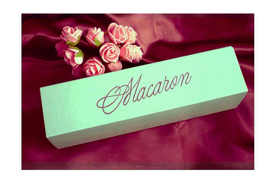 โปรโมชั่น//กล่องมาการอง 6 ชิ้น 5.4x20.5x5.3 สีเขียวมะนาว ลายเซ็นต์ macaron