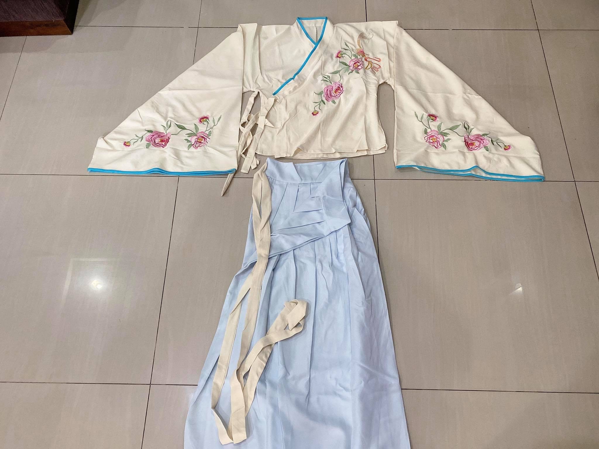 ชุดHUNFU รหัส TYD 55 สีขาว ฟ้า