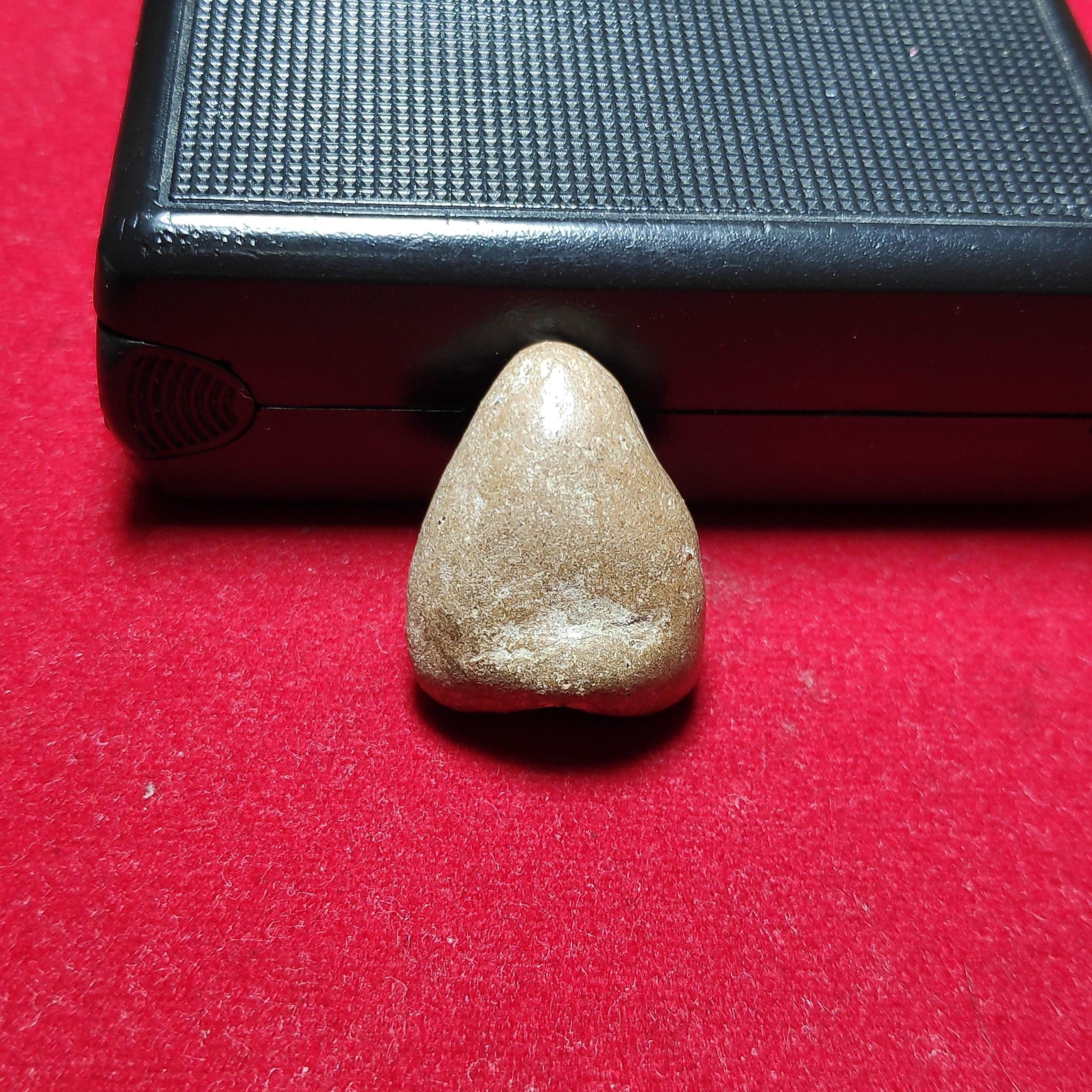 พระปิดตาพิมพ์เล็กหลวงพ่อหมาวัดระเวพิมพ์หูกระต่ายเนื้อดิน