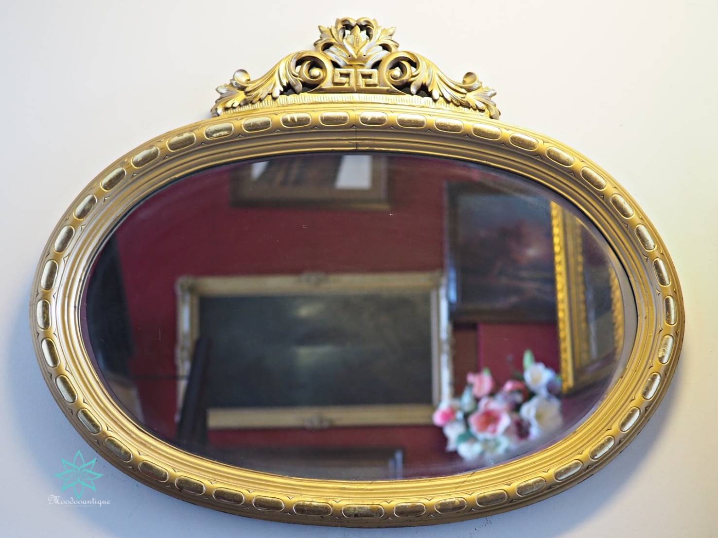 Classic French Oval Gilt wood mirror