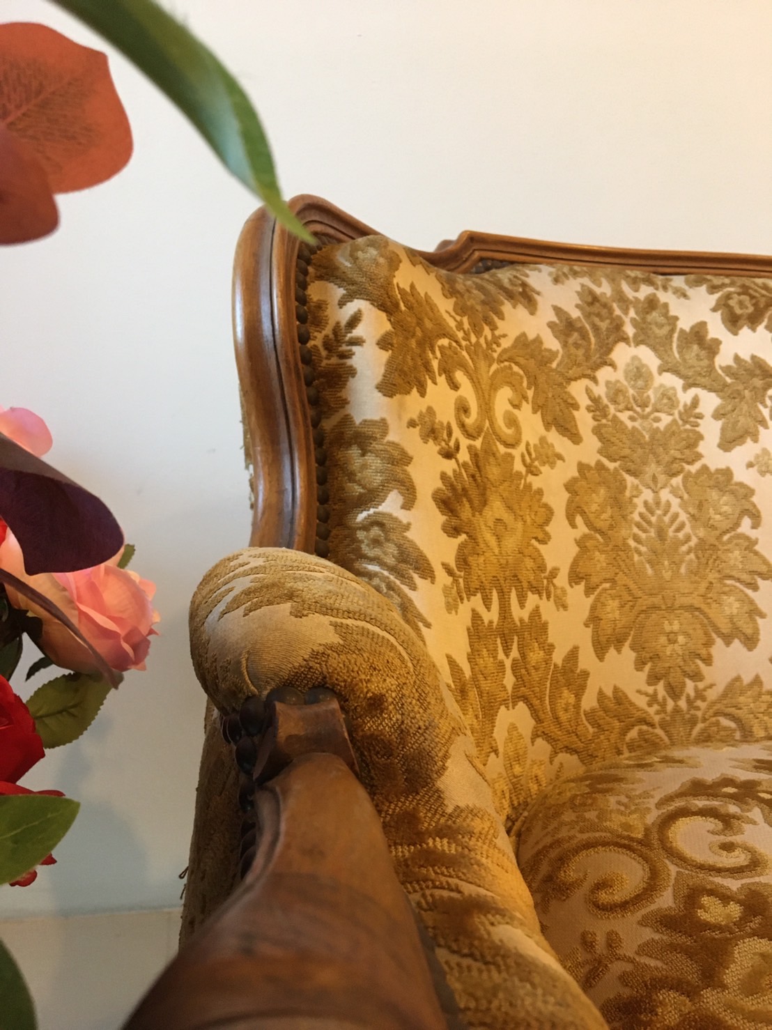 โซฟาหลุยส์ขนเป็ด 3 ที่นั่งจากฝรั่งเศส