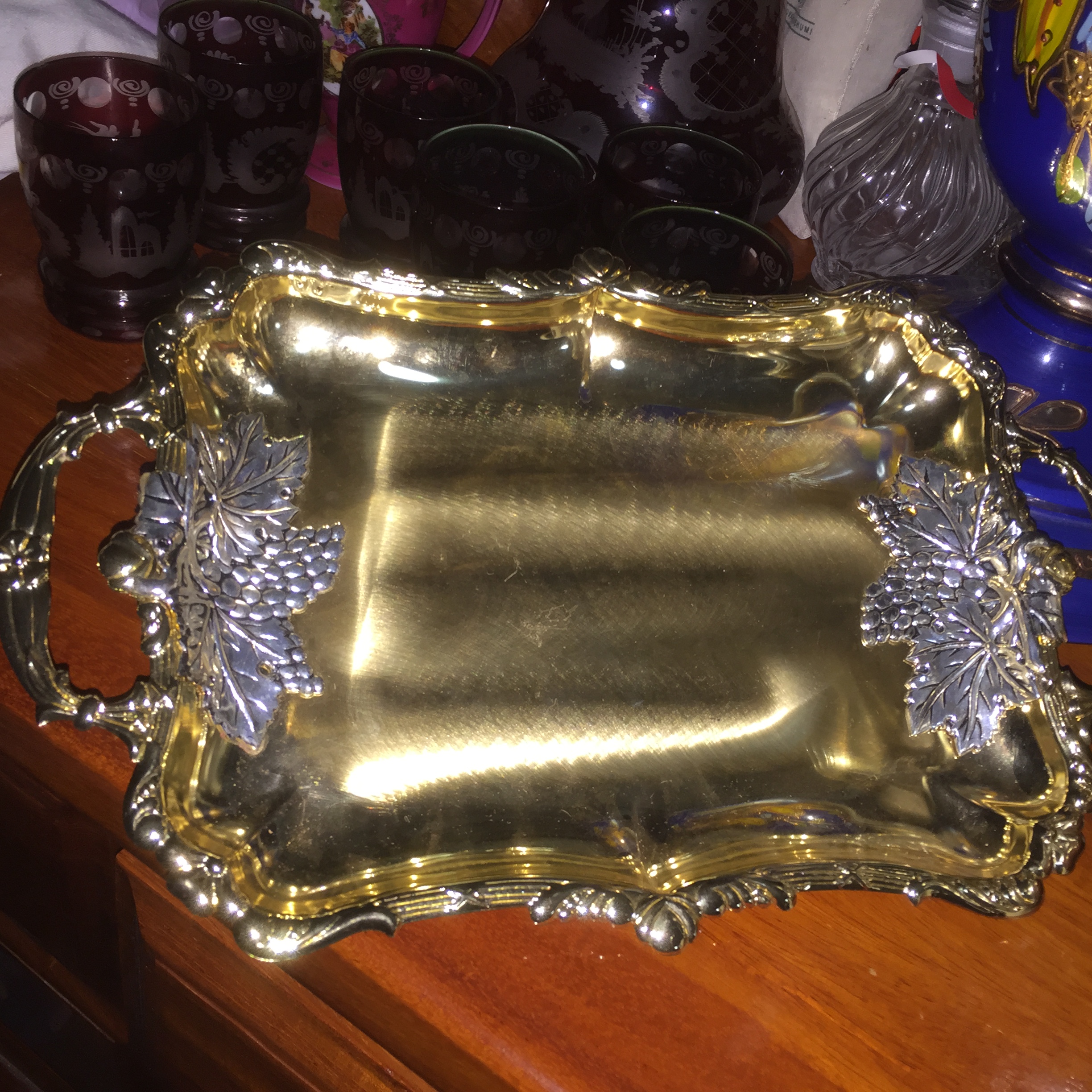 ถาดทองจากอีสตัลบูล