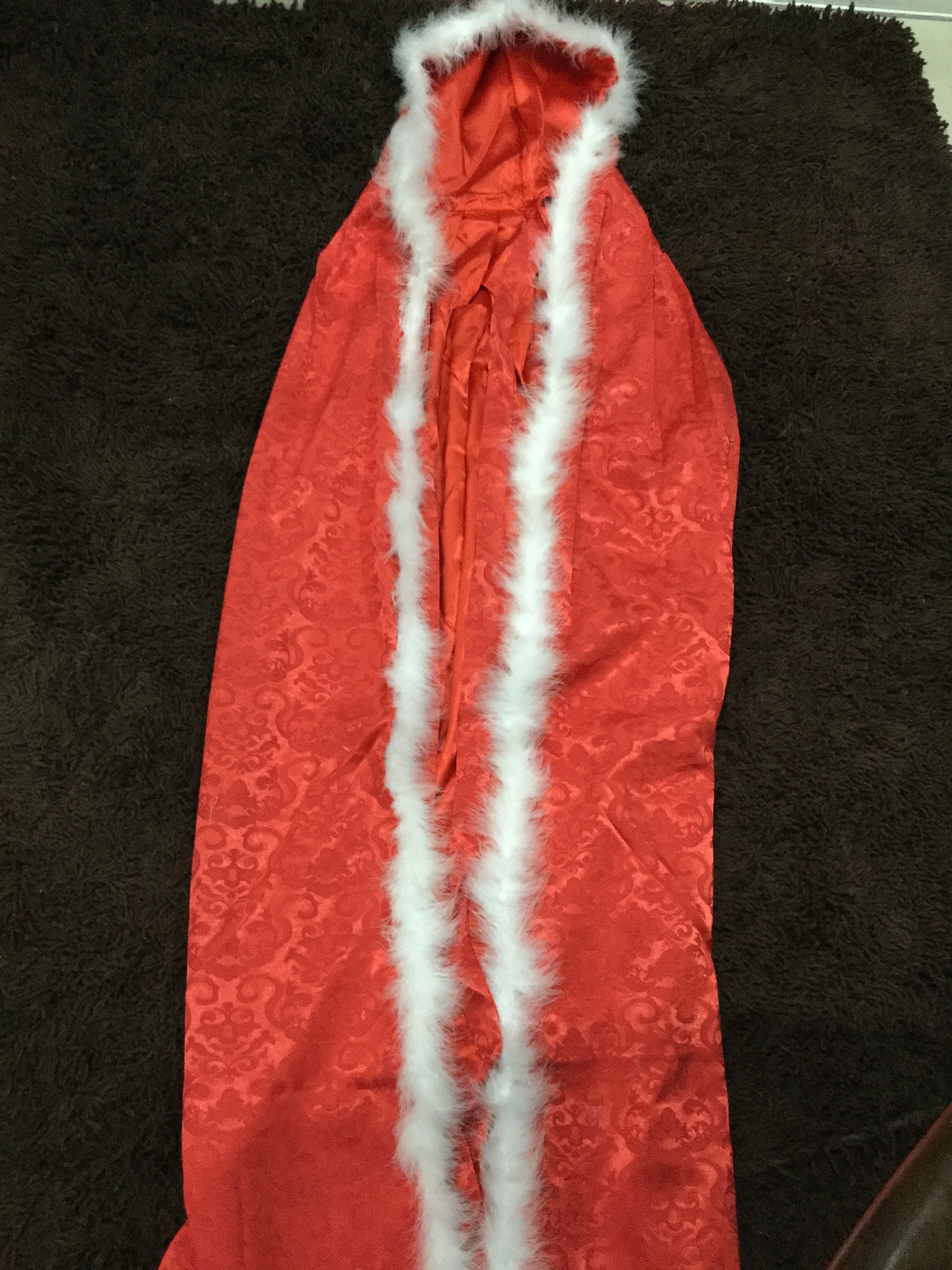 ผ้าคลุมสีแดงรหัส WTD 230 สินค้าพร้อมส่ง