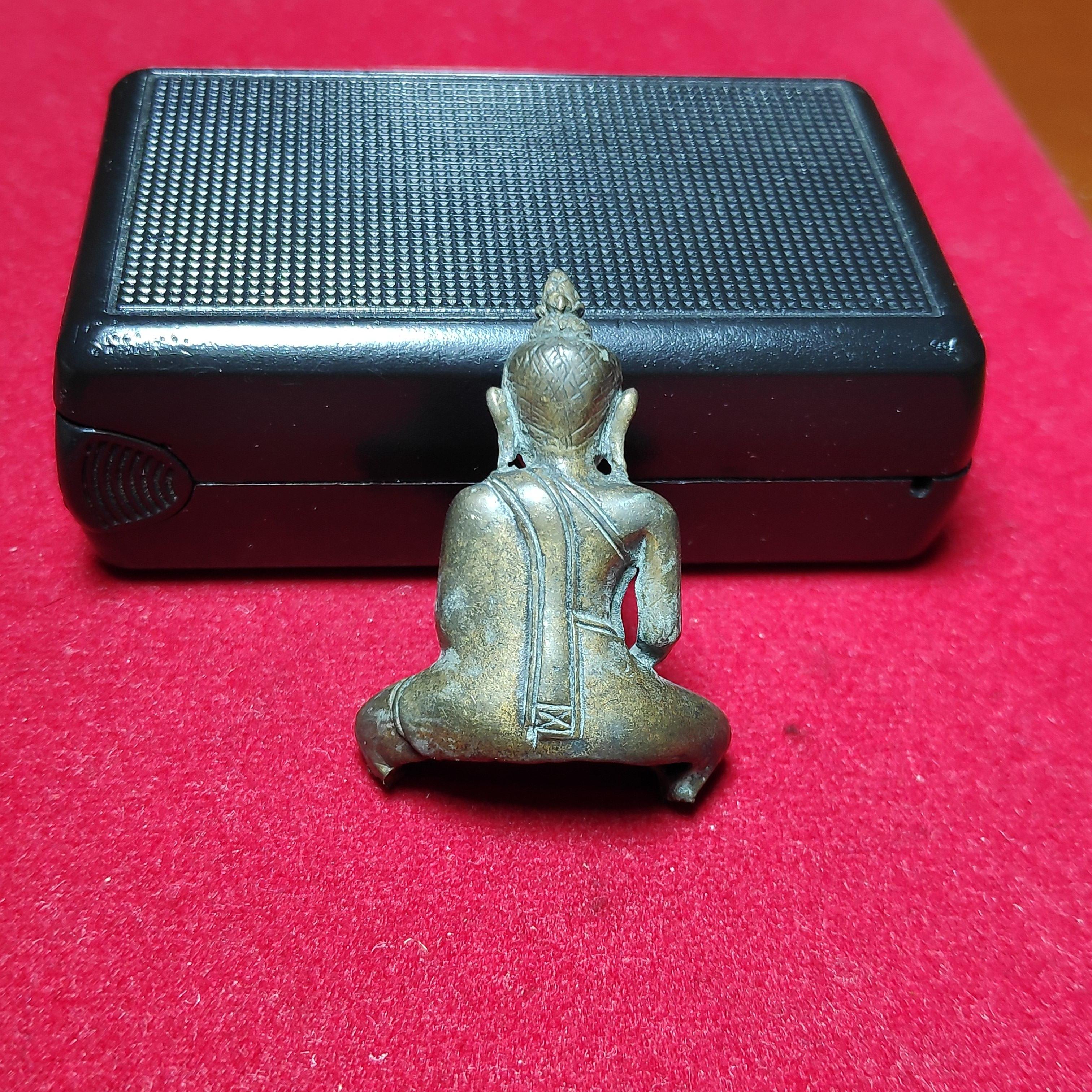 รูปหล่อพระเชียงเเสนเนื้อสัมฤทธิ์ขนาดห้อยคอ