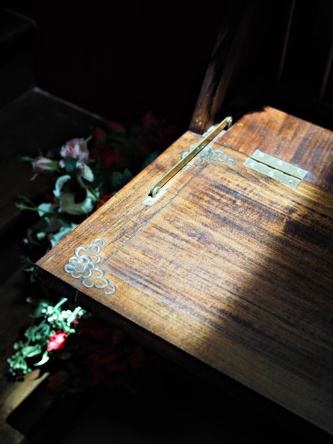 โต๊ะไม้นีโอคลาสสิกงานฝรั่งเศส