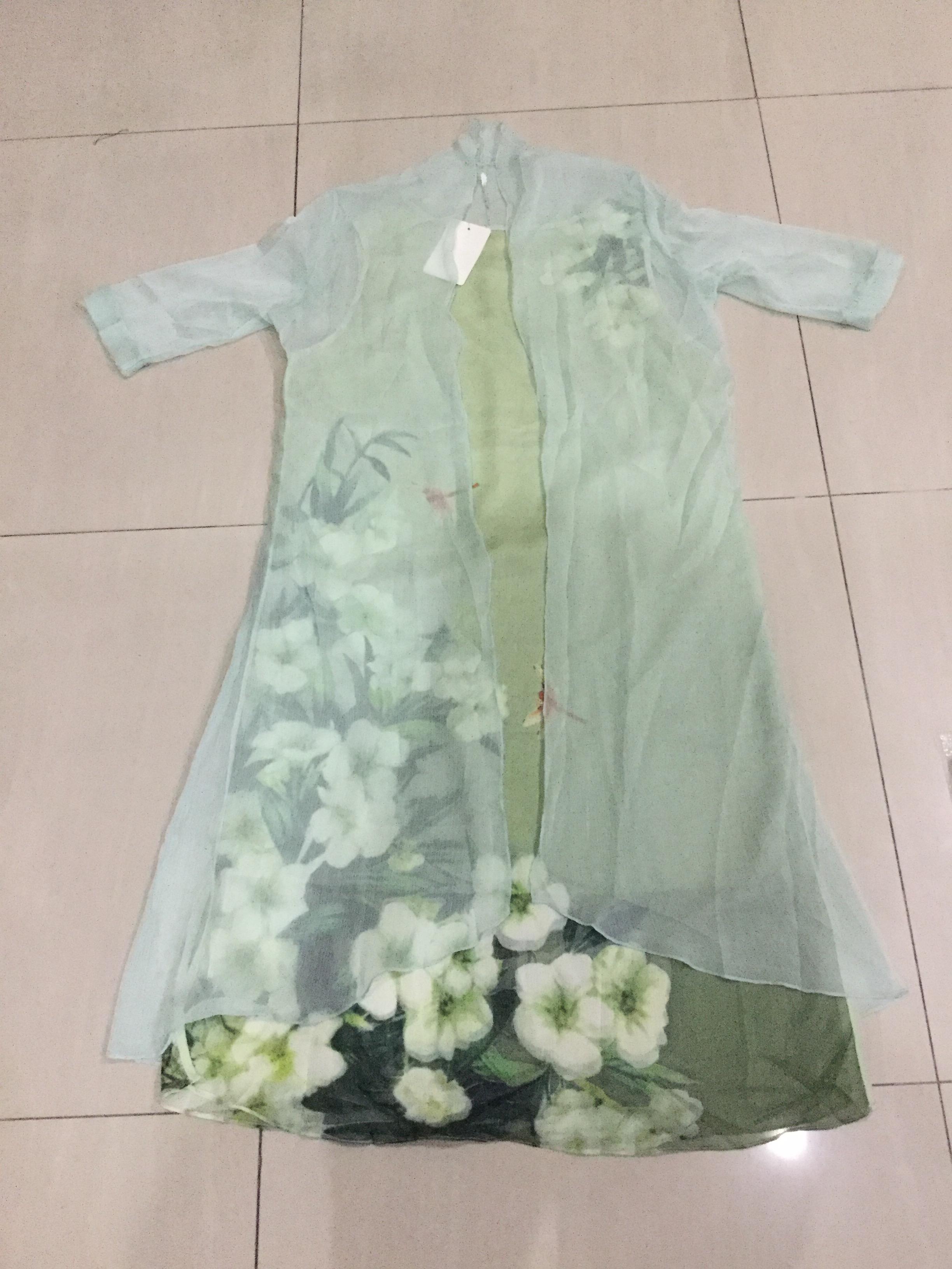 เดรสสีเขียว ผ้าชีฟอง+ผ้าซาติน รหัส SH 71 สินค้าพร้อมส่ง