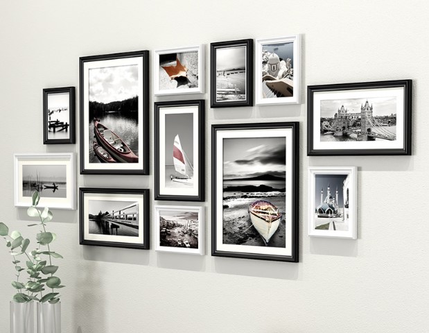 ชุดกรอบรูปติดผนัง Photograph Black&White12 กรอบรูปไม้สีขาวดำ12 ชิ้น พร้อมภาพตามแบบและวัสดุติดตั้ง