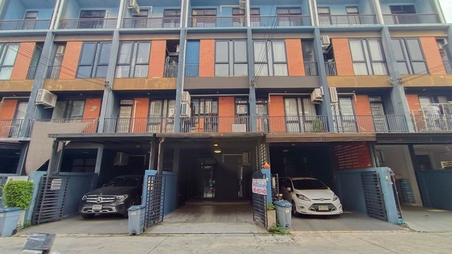 (MH0162) ให้เช่าทาวน์โฮม 3.5 ชั้น ม.Haus 35 ซ.แจ้งวัฒนะ-ปากเกร็ด 35 ตกแต่งพร้อมอยู่