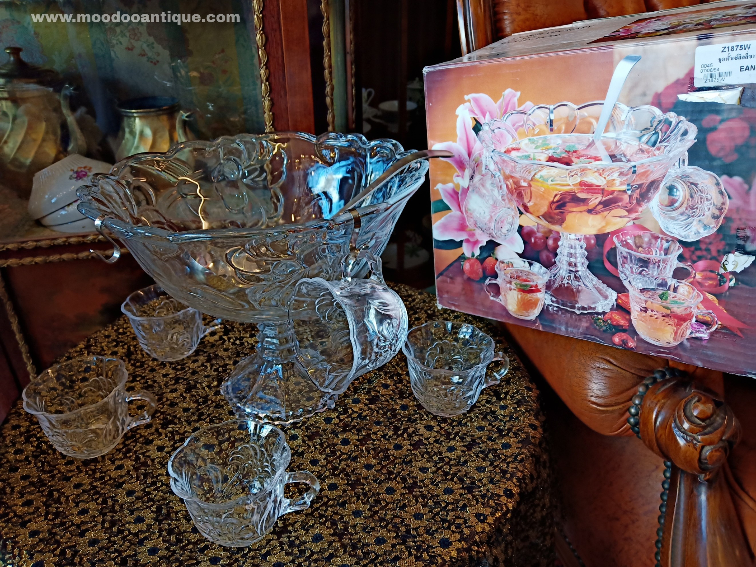 โถคริสตัล SOGA JAPAN CONTEMPORARY GLASS COLLECTION