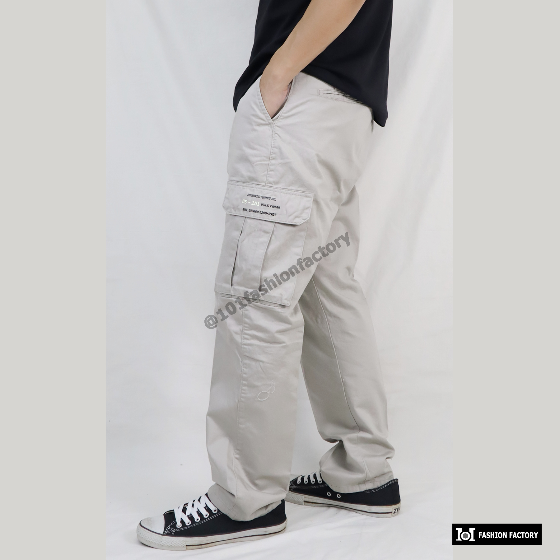 กางเกงคาร์โก้กระเป๋าข้าง NO.707/2 ขาตรงทรงหลวมกระบอกธรรมดา สีครีม | 101FashionFactory