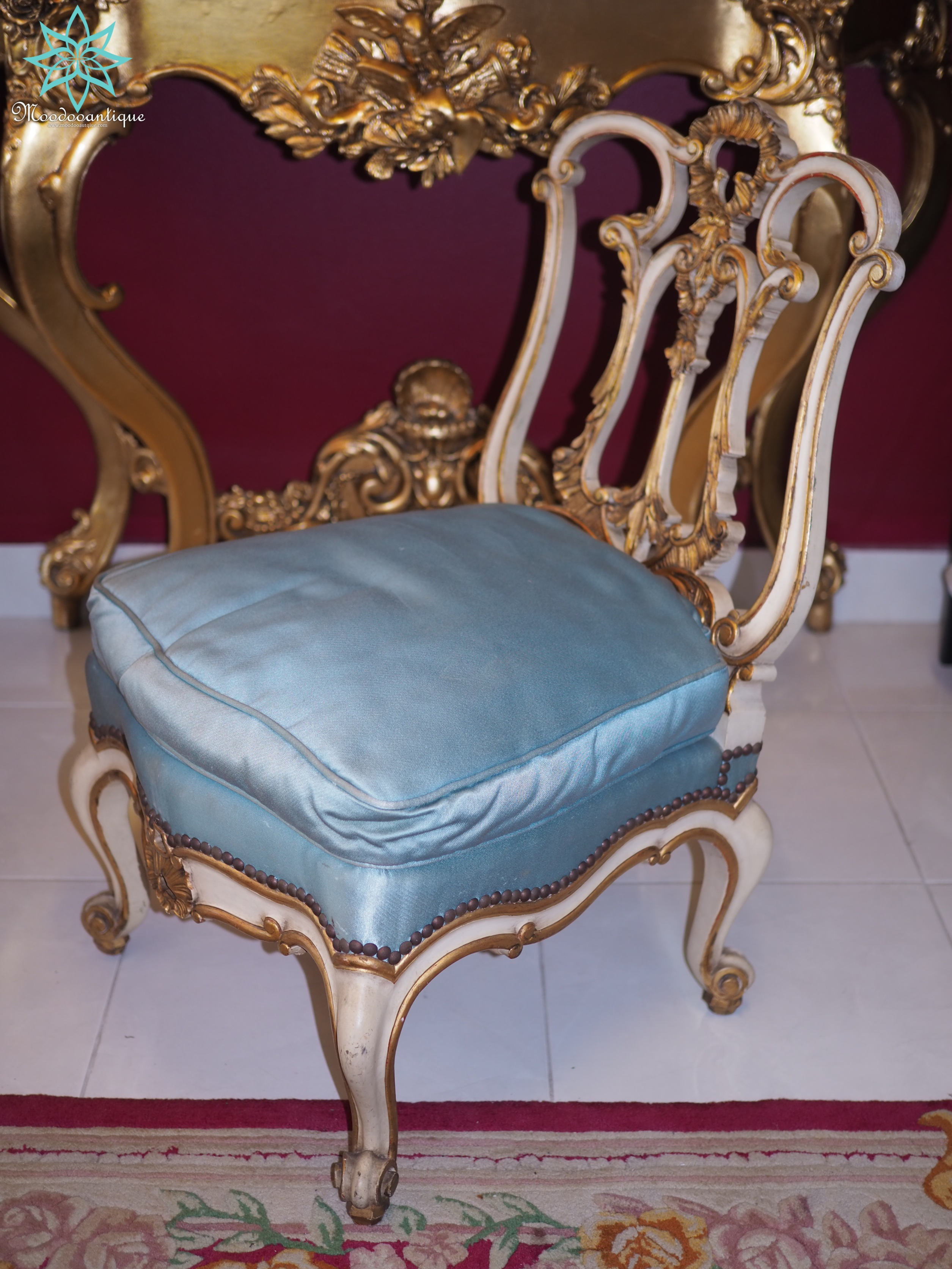 เก้าอี้งานเก่าฝรั่งเศส