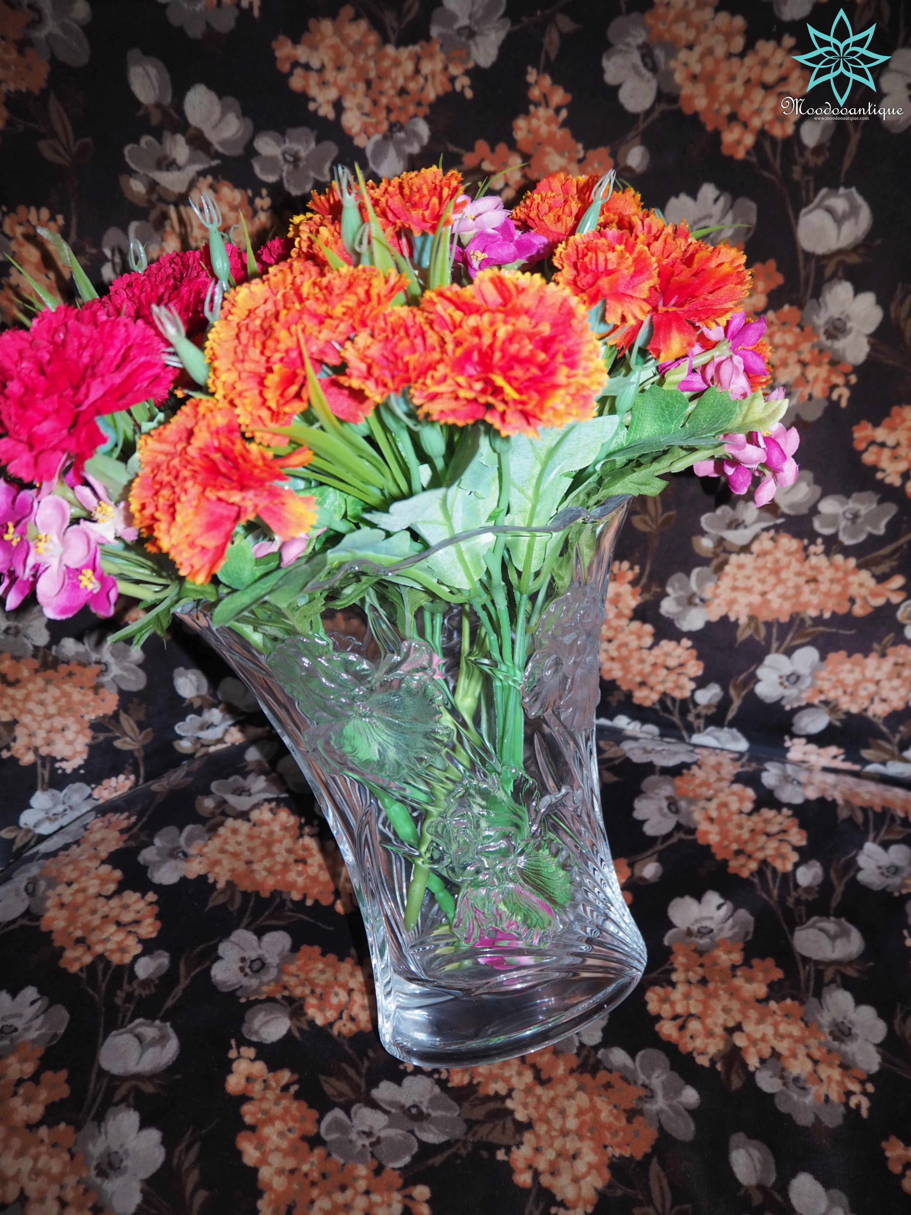 แจกันคริสตัลลายดอกไอริส