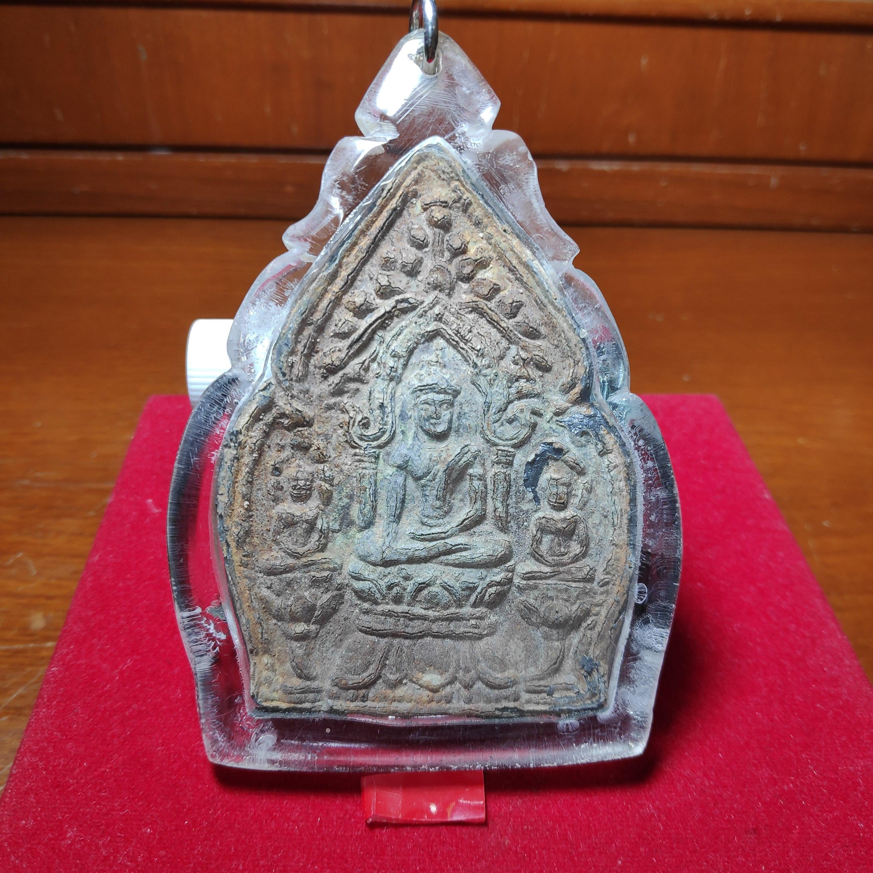 พระตรีกายซุ้มกระรอกกระเเตกรุวัดพระศรีรัตนมหาธาตุลพบุรีเนื้อชินสูง8เซ็นต์