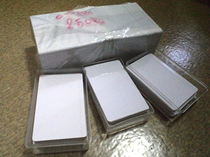 ขายบัตรเปล่าสีขาว 0.3 บัตรแข็งแบบบาง ดัดโค้งงอได้