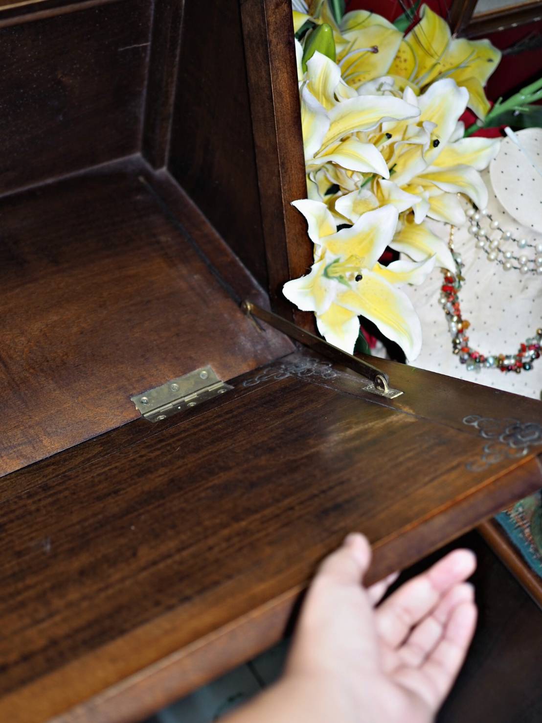 โต๊ะไม้นีโอคลาสสิกงานฝรั่งเศส