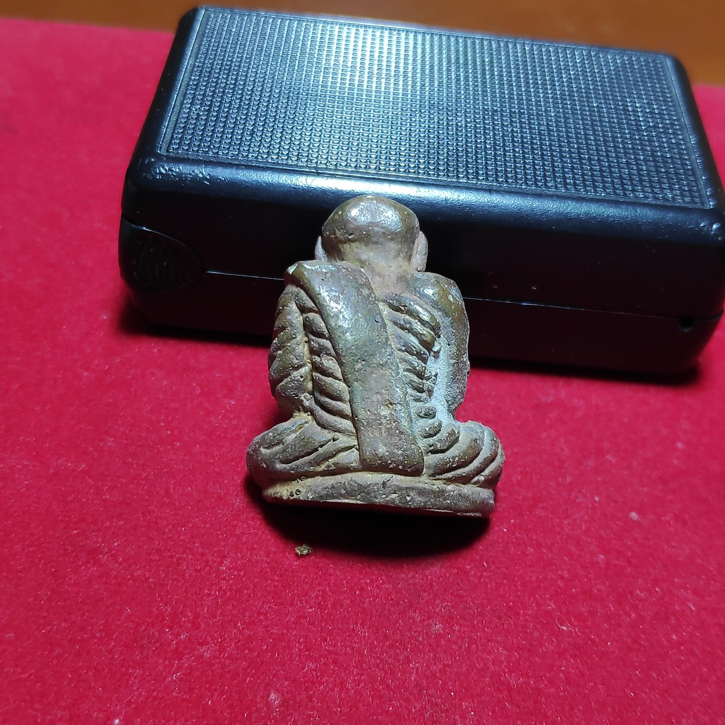 รูปหล่อโบราณหลวงพ่อครนวัดบางเเซะปี2498