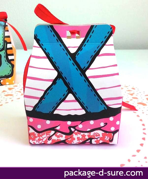 กล่องใส่ของชำร่วย ผูกโบว์ด้านหน้า 4.5x7x4.2 ลายเสื้อเอี้ยม ลายทาง