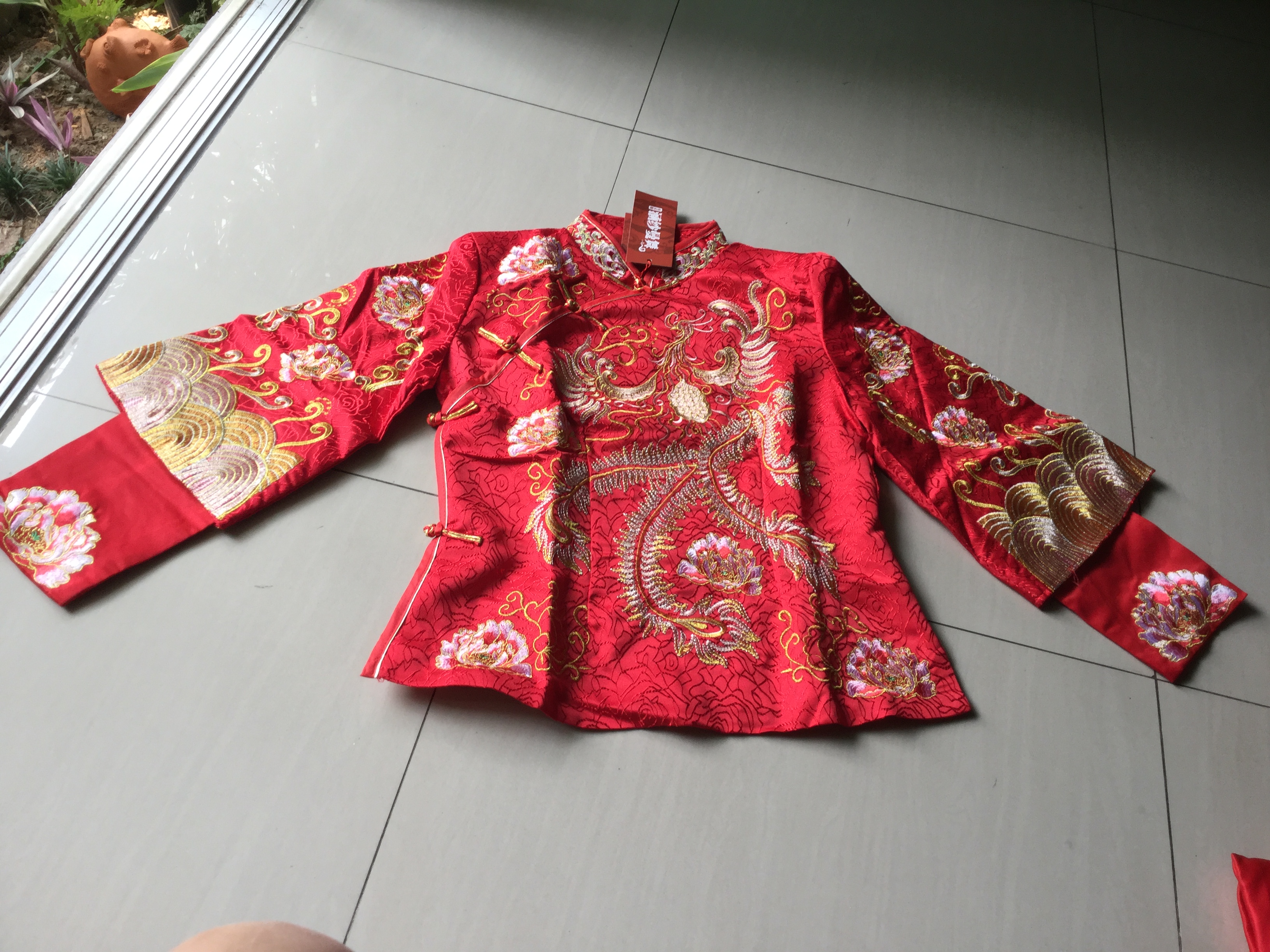 ชุดเจ้าสาวสีแดง รหัส WED#5# 143 สินค้าพร้อมส่ง