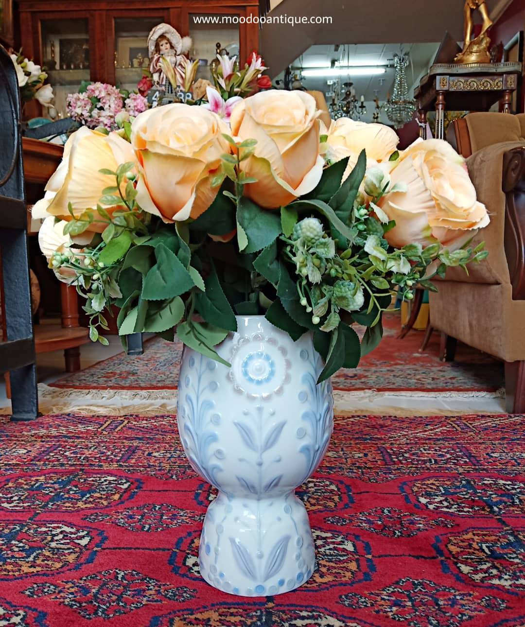 LLADRO Vase Spain