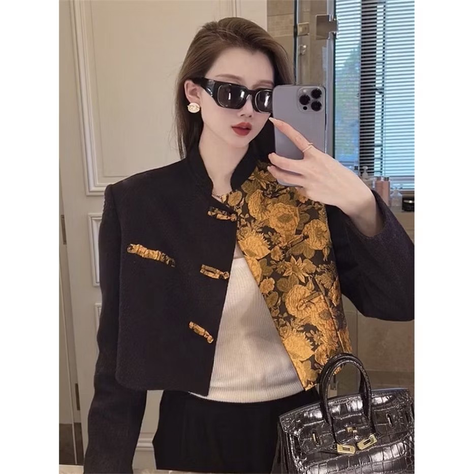 เสื้อJacket ลายพิมพ์นูนสีทอง รหัส GR 480 สินค้าพร้อมส่ง