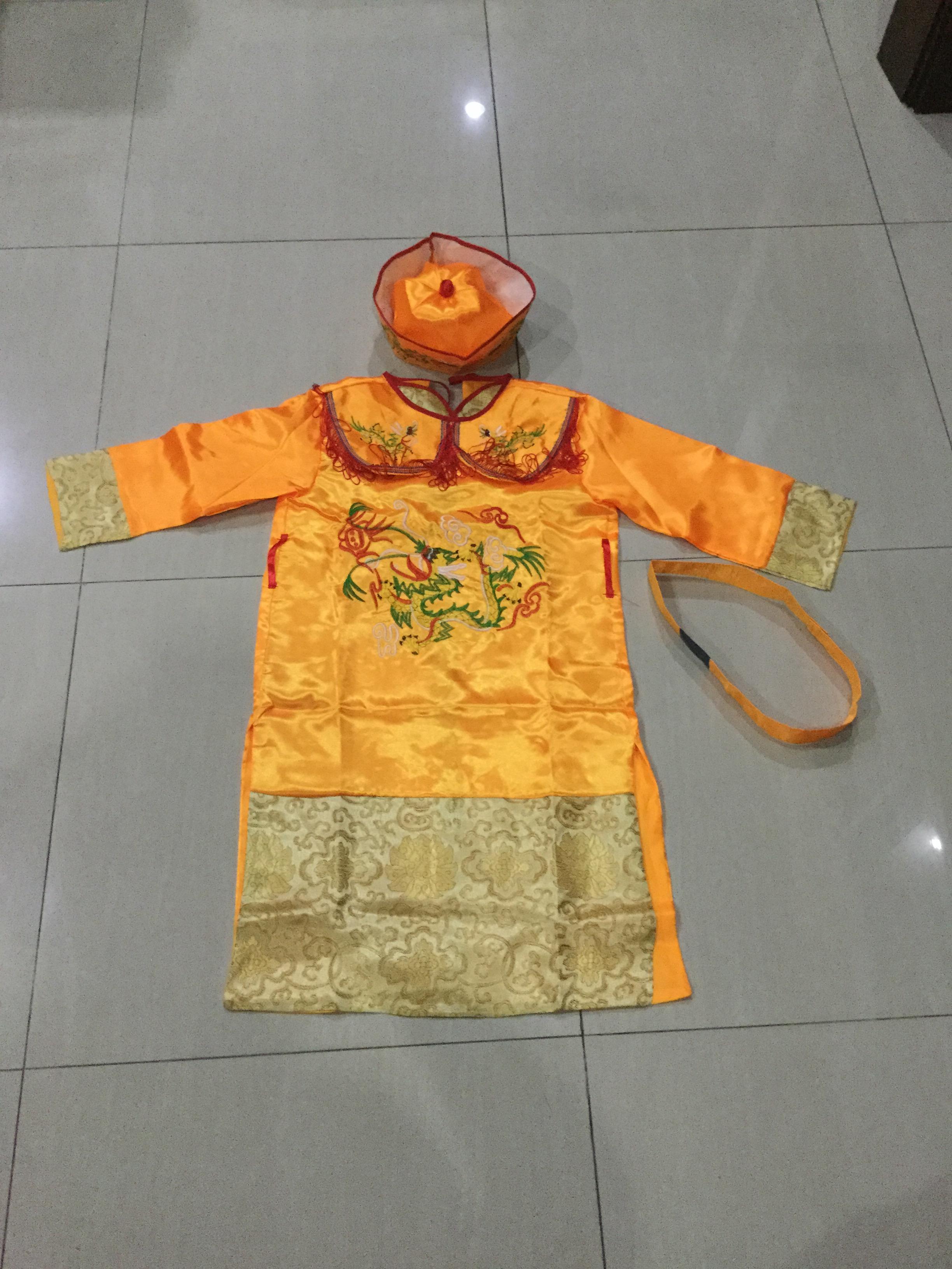 ชุดองค์ชายน้อยราชวงศ์ชิง สีเหลืองลายปัก รหัส CH 55 สินค้าพร้อมส่ง