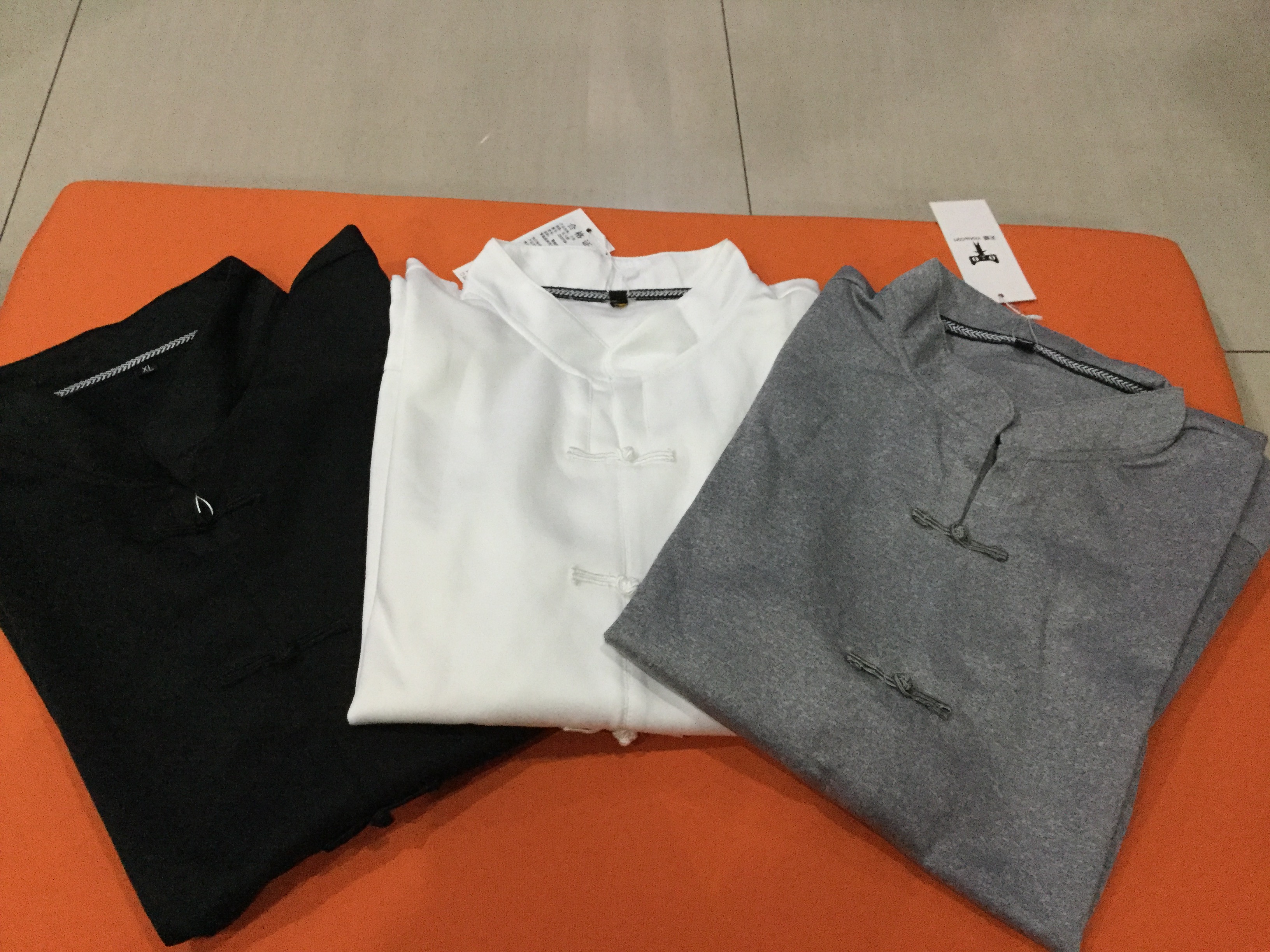 เสื้อผู้ชาย ผ้าลินิน แขนยาว สีน้ำเงิน รหัส FO 67 สินค้าพร้อมส่ง