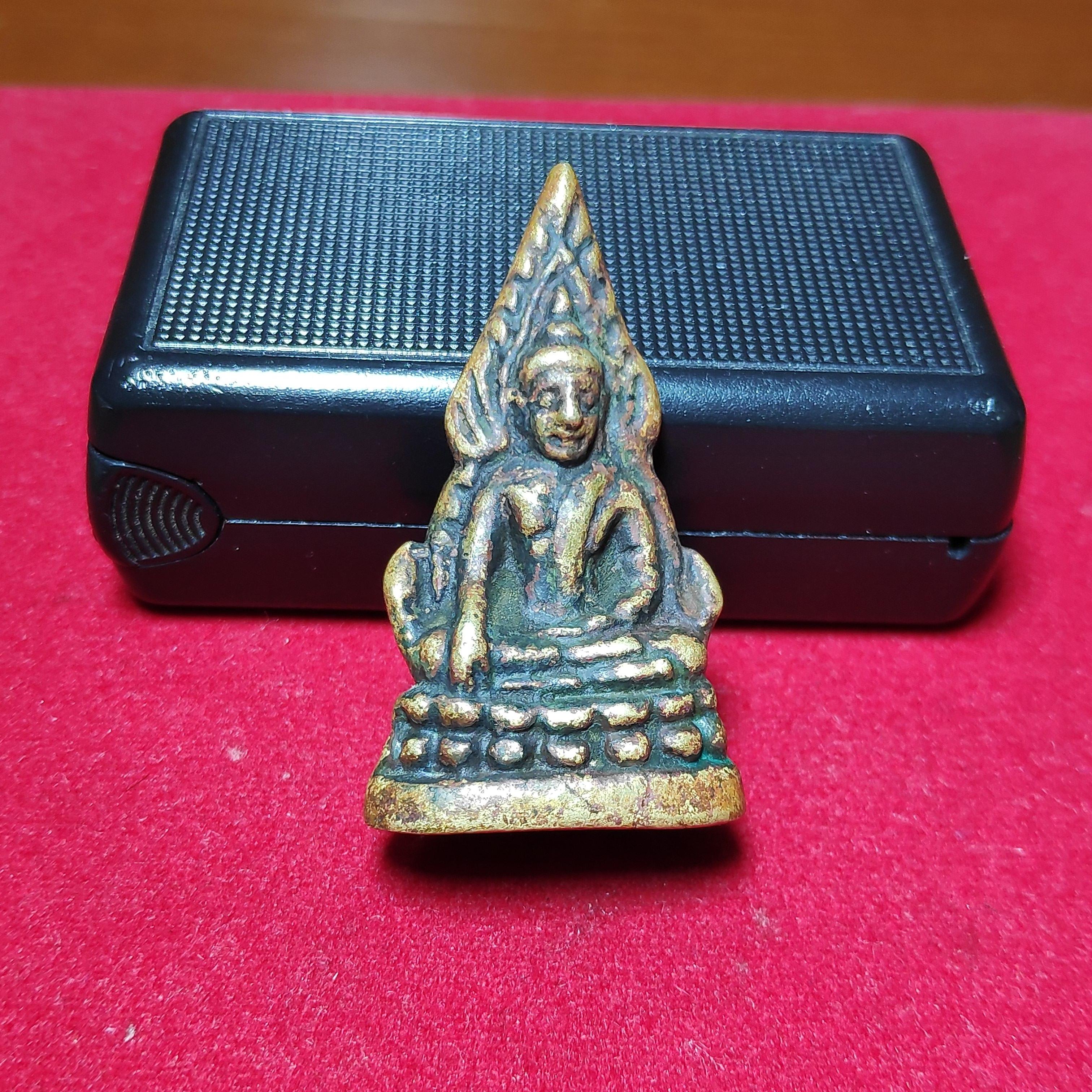 รูปหล่อพระพุทธชินราชโค๊ตใต้ฐาน