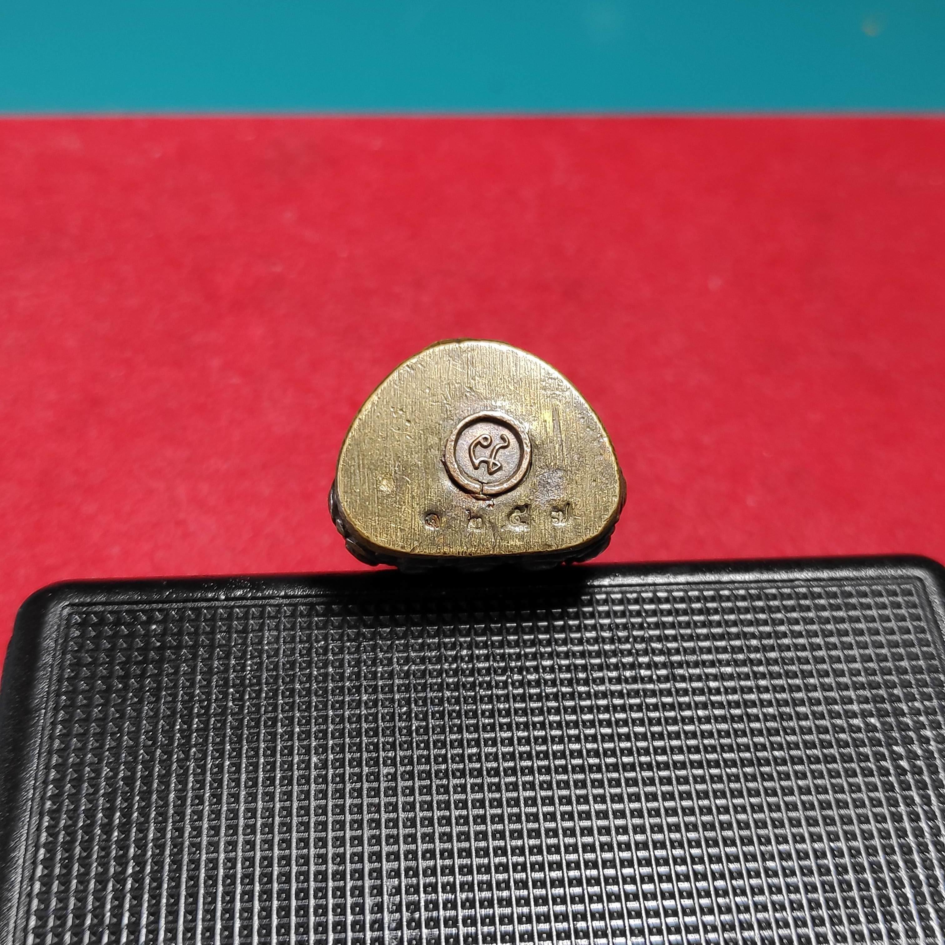 พระกริ่งนเรศวรวัดห้วยมงคลรุ่นชนะชัยค่ายนเรศวร