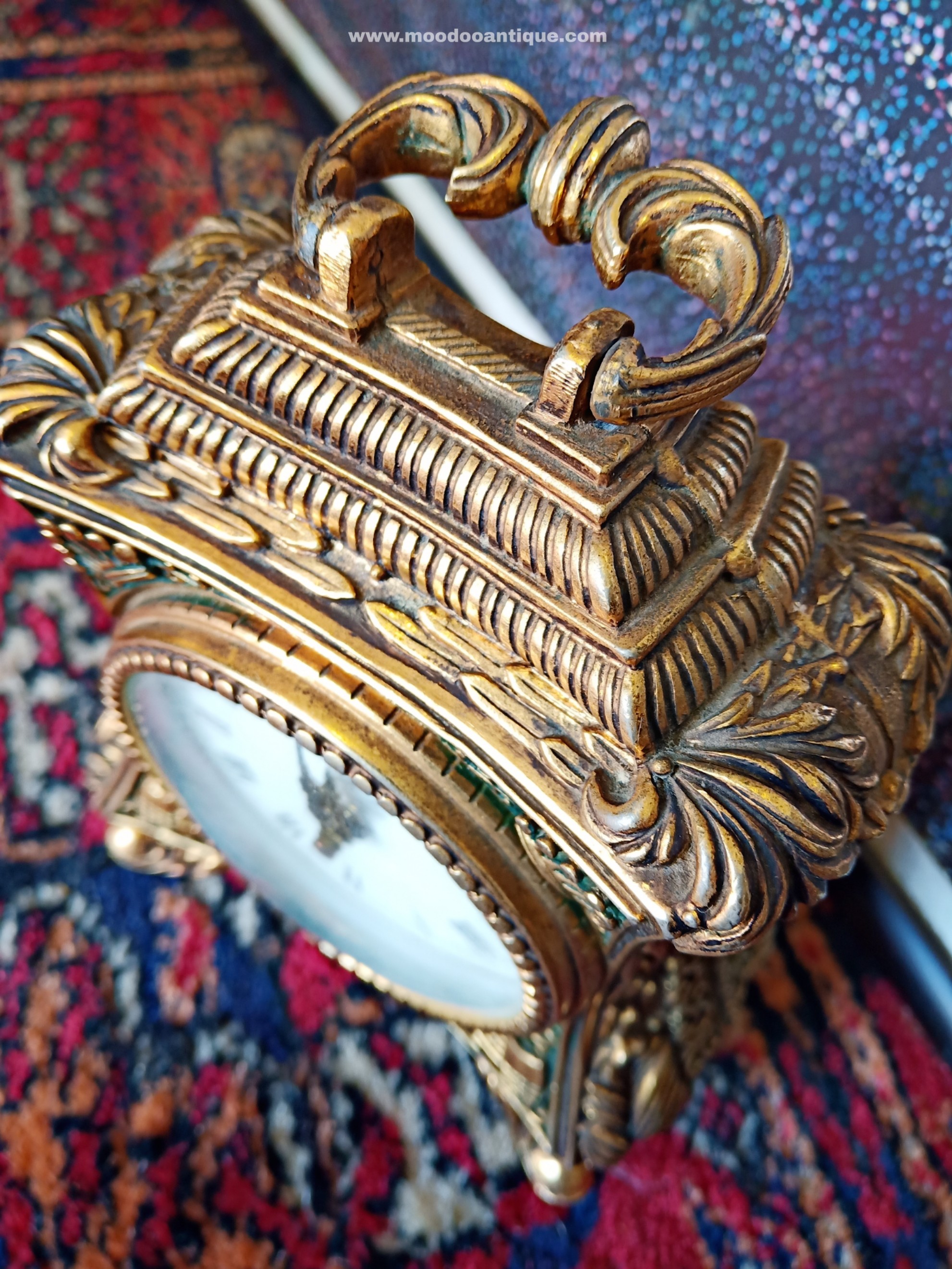 นาฬิกาตั้งโต๊ะโบราณจากเยอรมัน