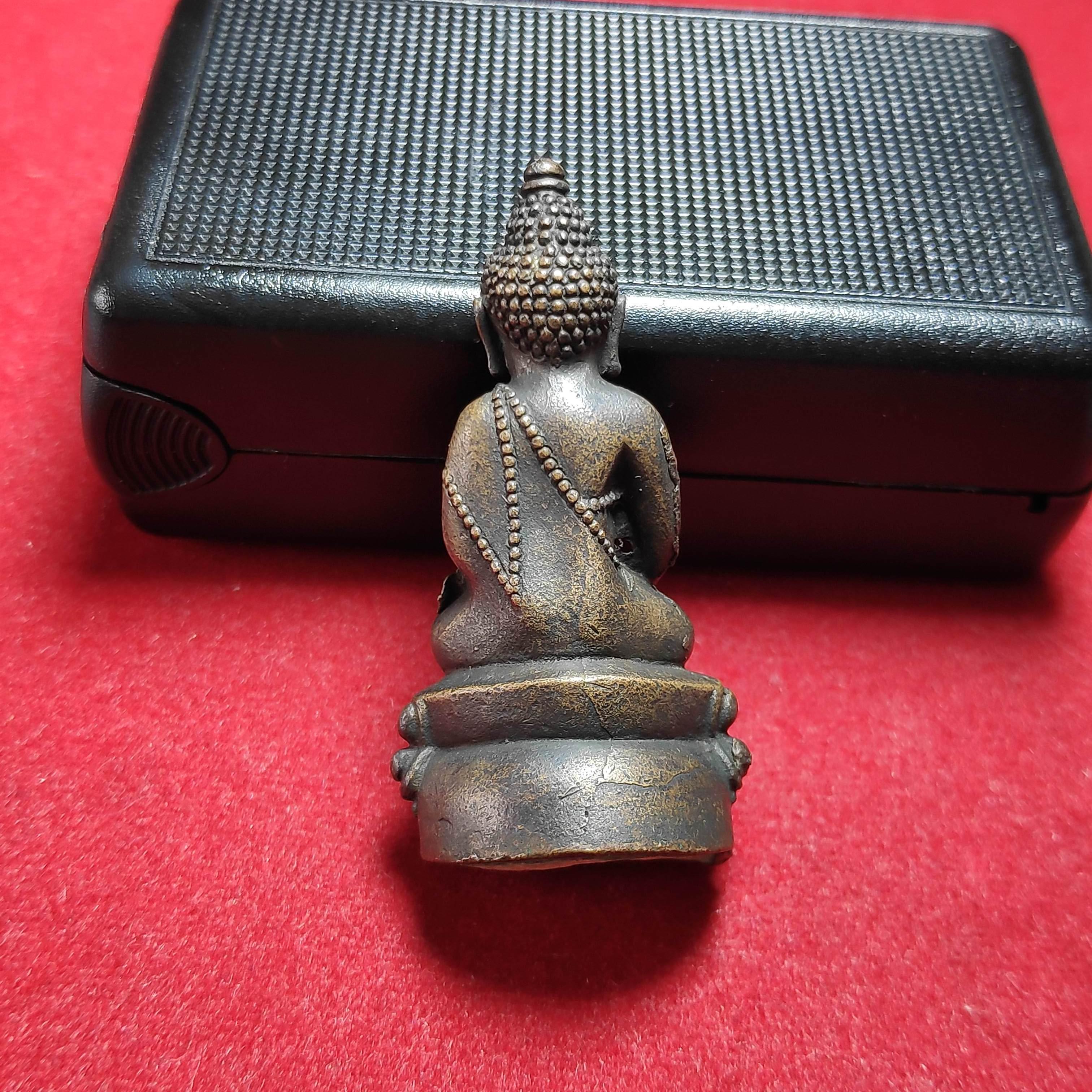 พระกริ่งกันอุดผง