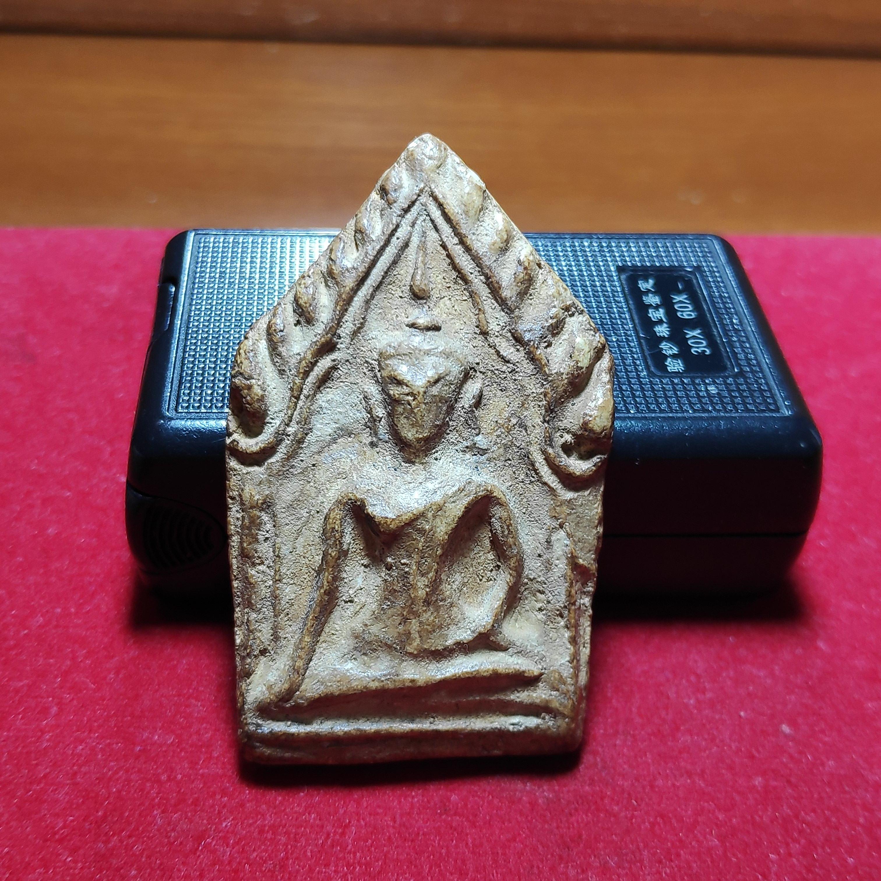 พระขุนเเผนเนื้อผงพุทธคุณกรุวัดทัพข้าว