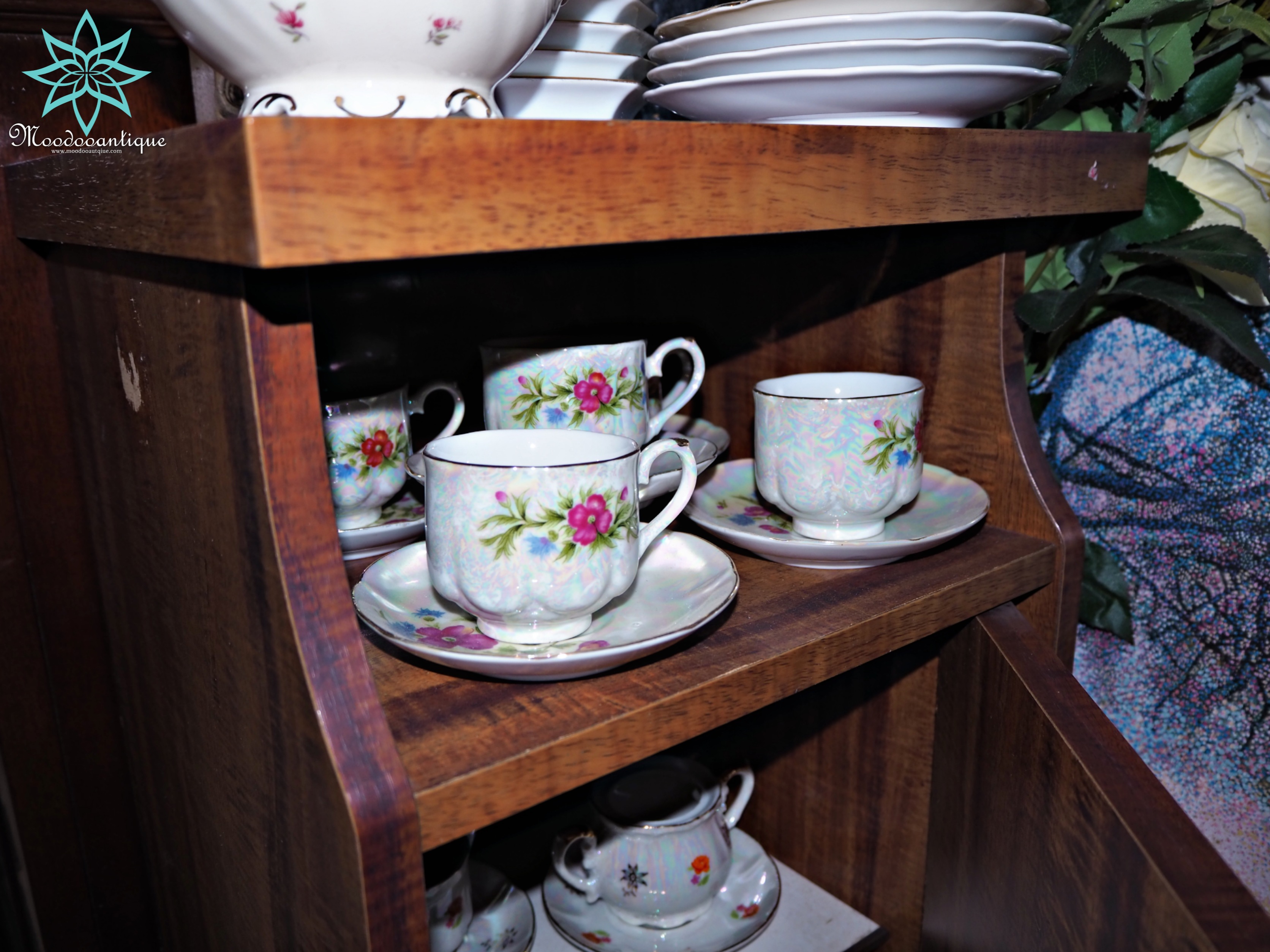 ตู้ไม้ขนาดเล็ก