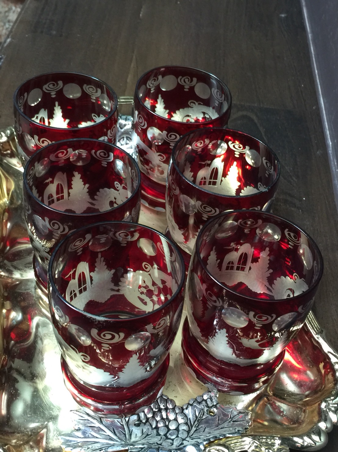 เครื่องแก้วแอนทีคโบฮีเมี่ยน