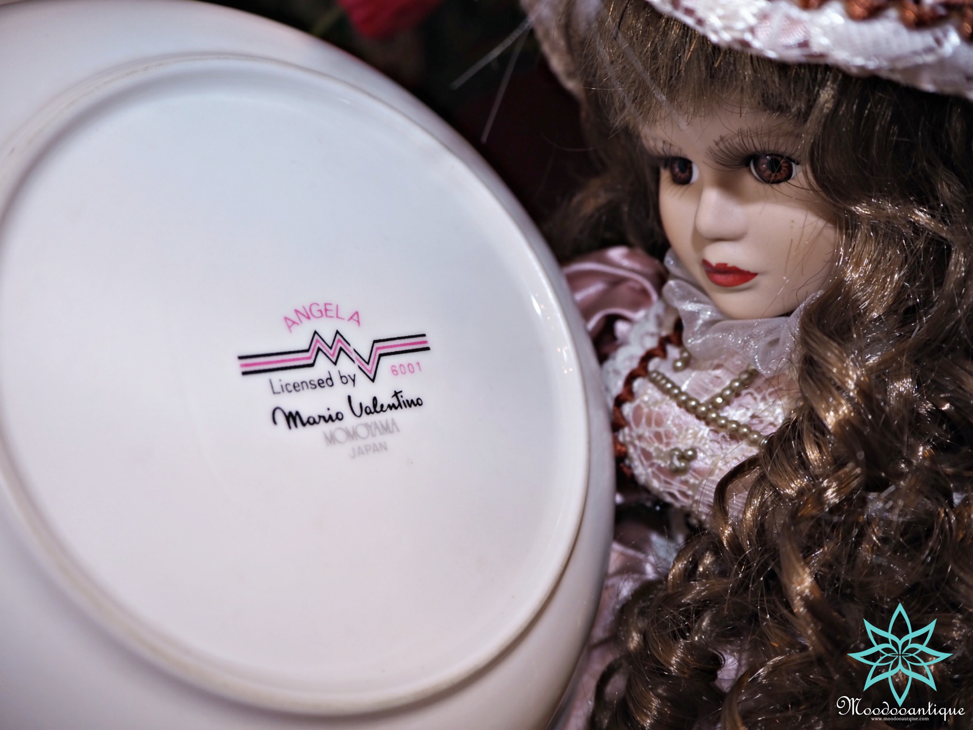 angela licensed by Mario Valentino 6001 momoyama japan