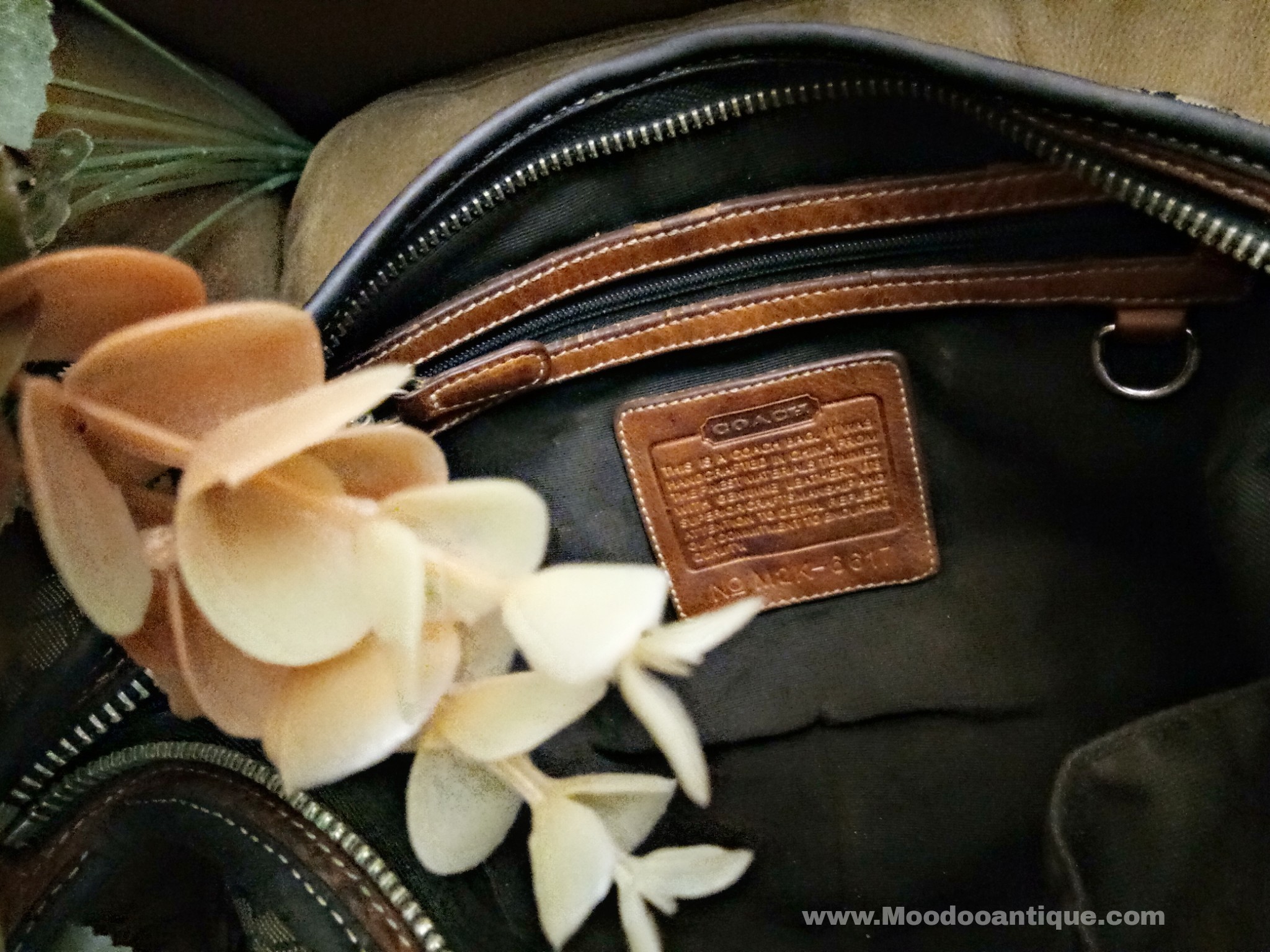 Coach สะพายไหล่สีดำ( used )