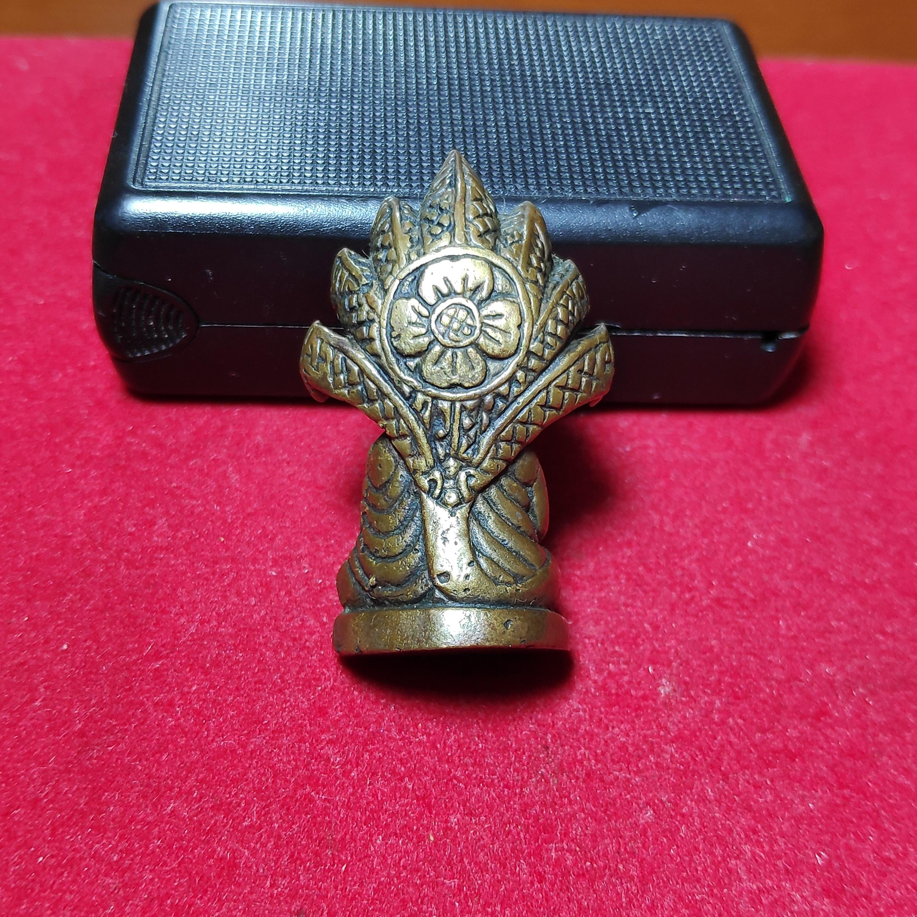 รูปหล่อหลวงพ่อเงินวัดบางคลานพิมพ์นาคปรก