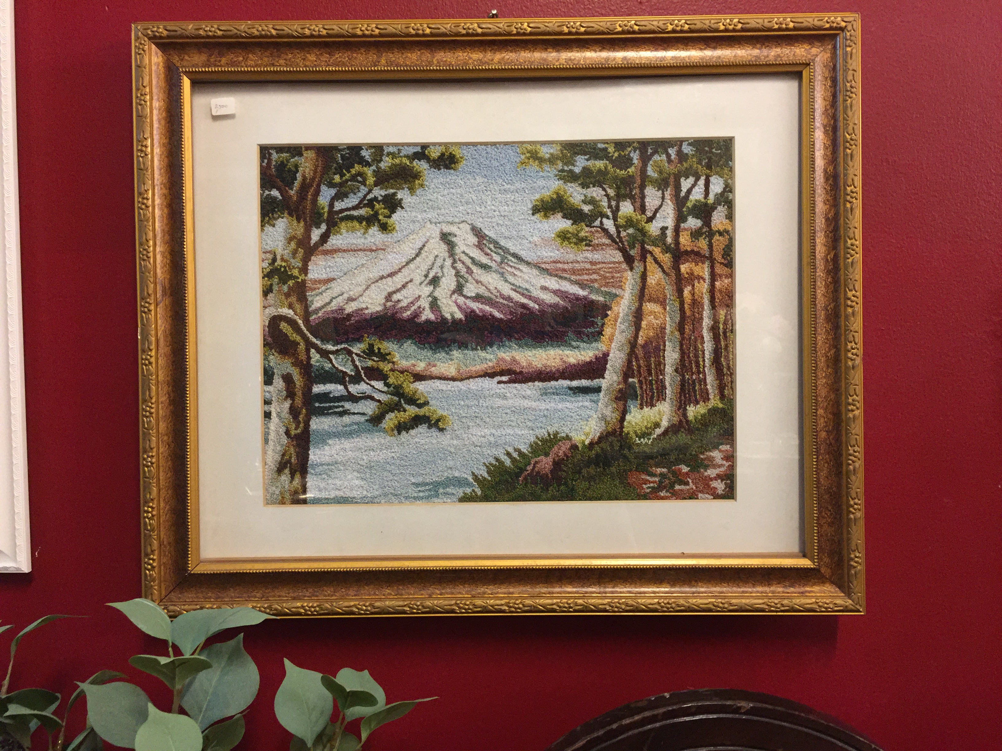 ภาพด้ายปักวิวทะเลสาบ