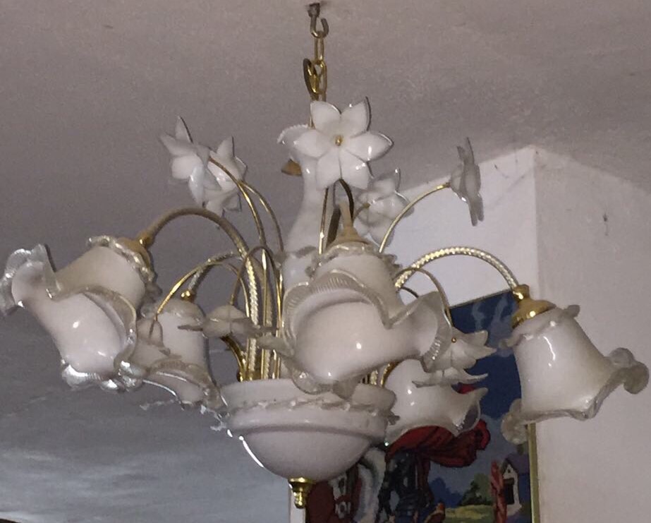 I 6017 ช่อโคมไฟ Brass and Murano Glass Flowers Italy