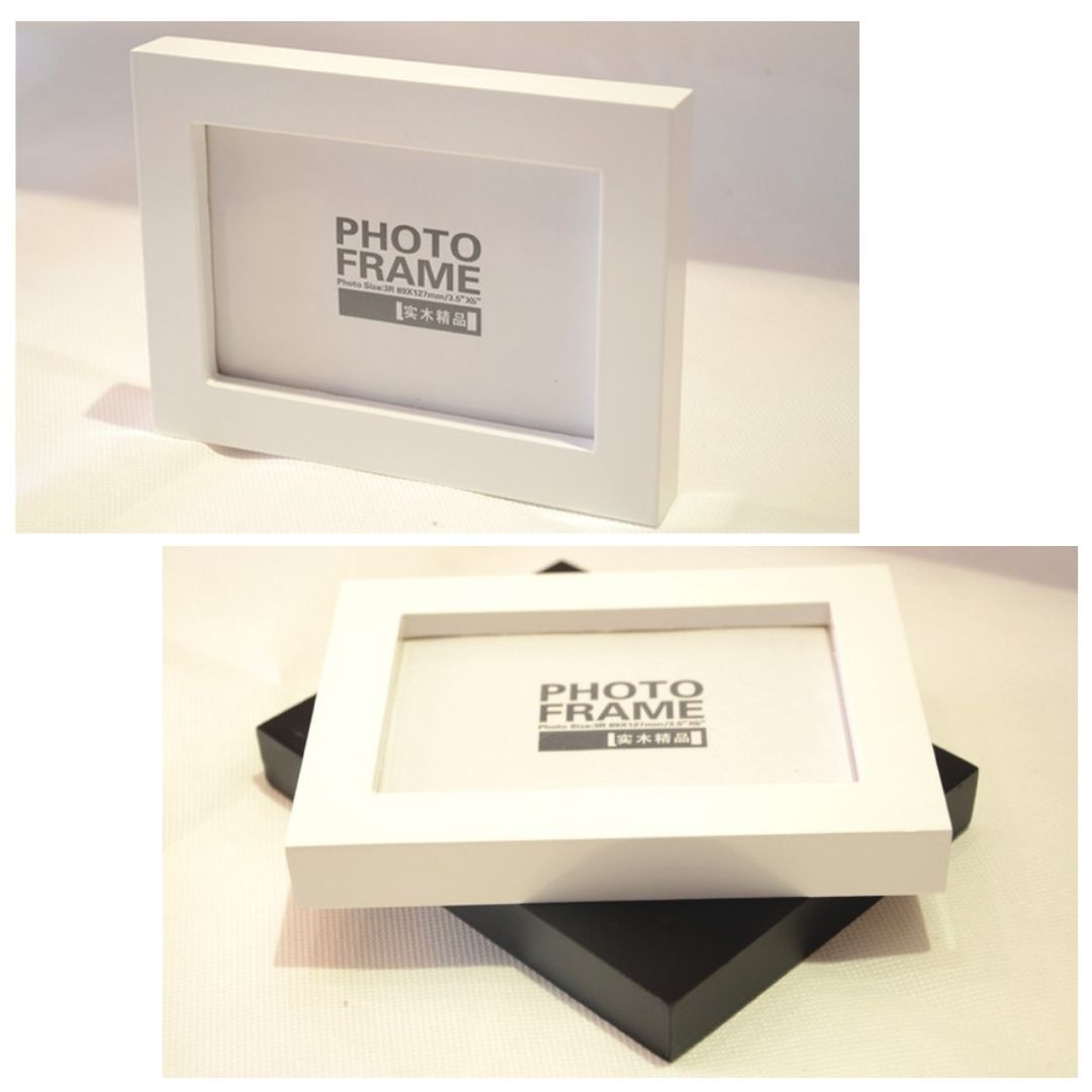 ชุดกรอบรูปติดผนัง White 12 กรอบรูปไม้สีขาว 12 ชิ้น พร้อมรูปภาพตามแบบและวัสดุติดตั้ง