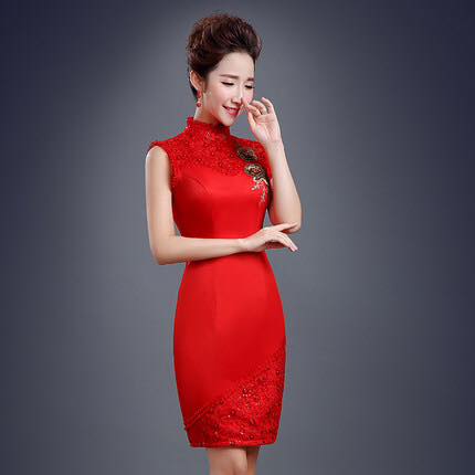 กี่เพ้าสั้นสีแดง R156