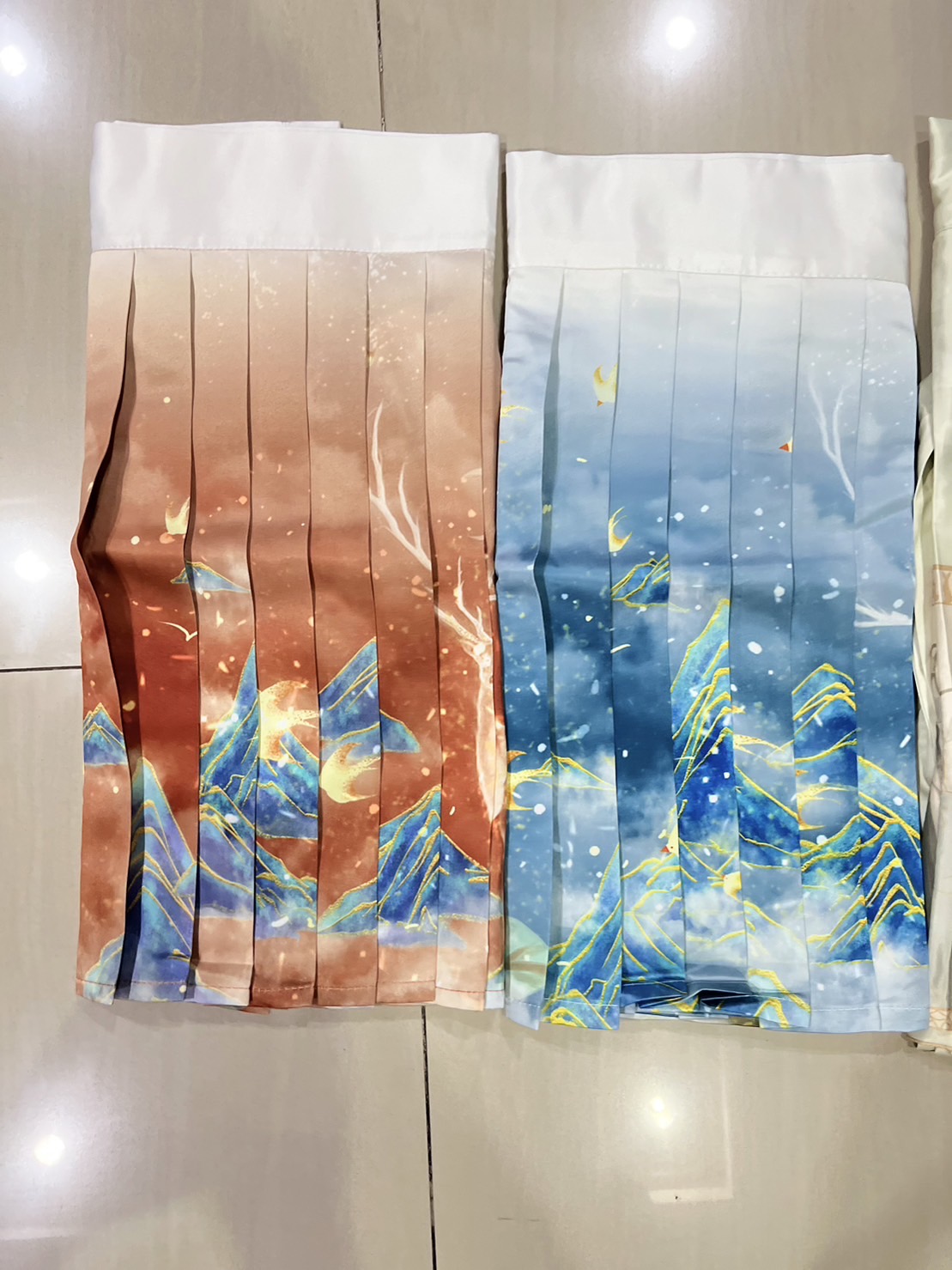 กระโปรงหม่าเมี่ยนสั้น สีส้ม รหัส S05