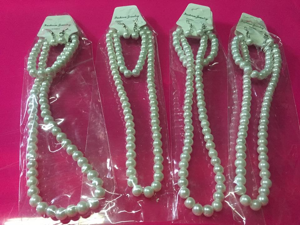 สร้อยคอมุขพร้อมตุ้มหู